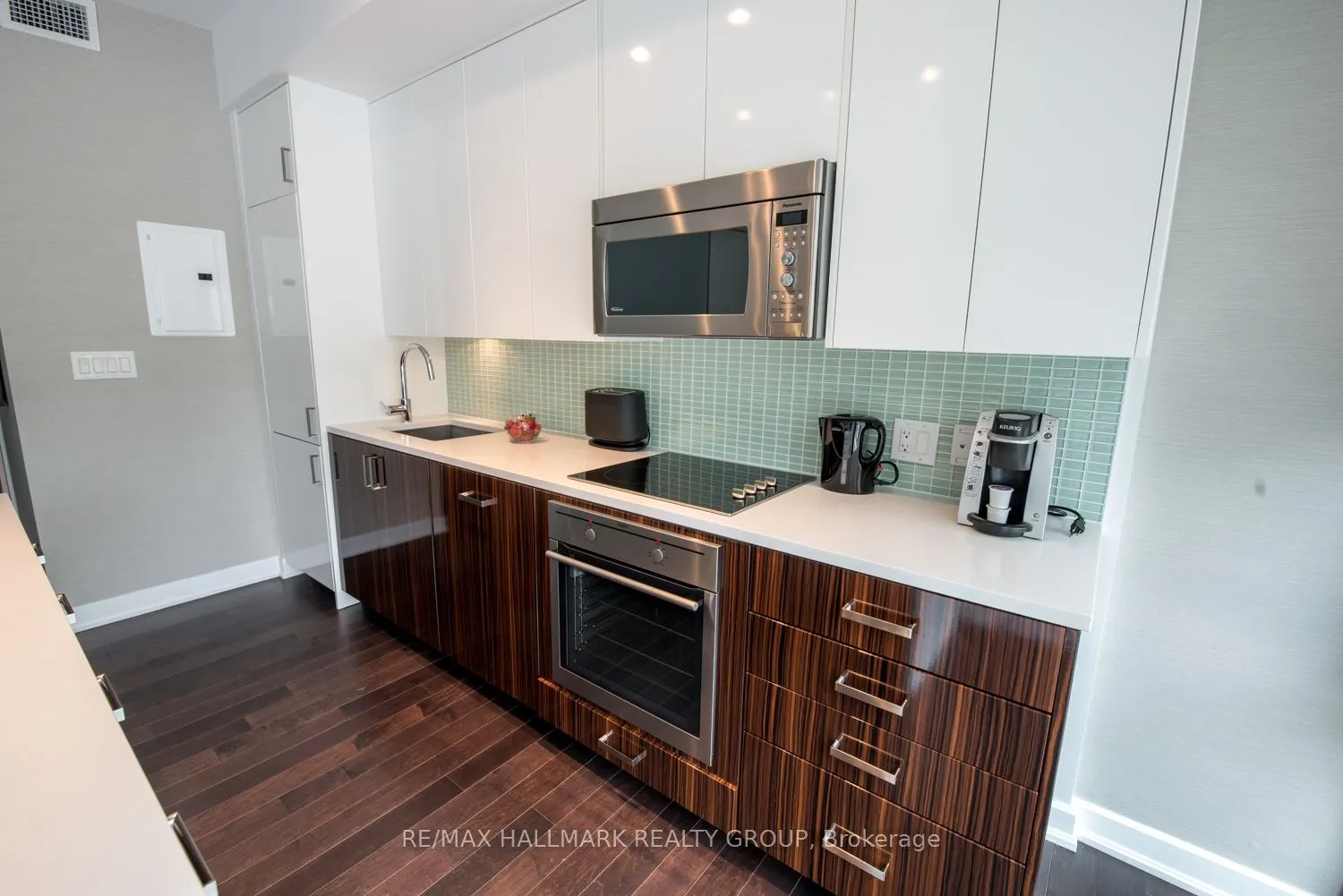 300 Lisgar Street, #213