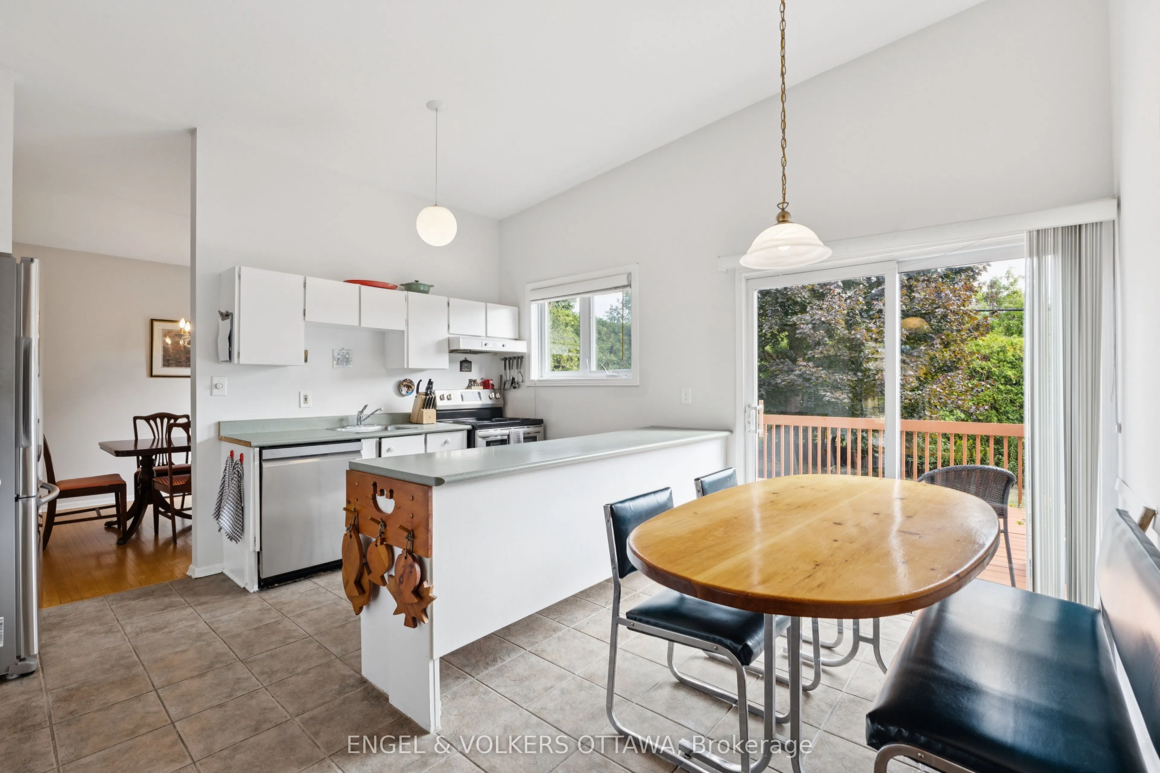 1161 Cameo Drive