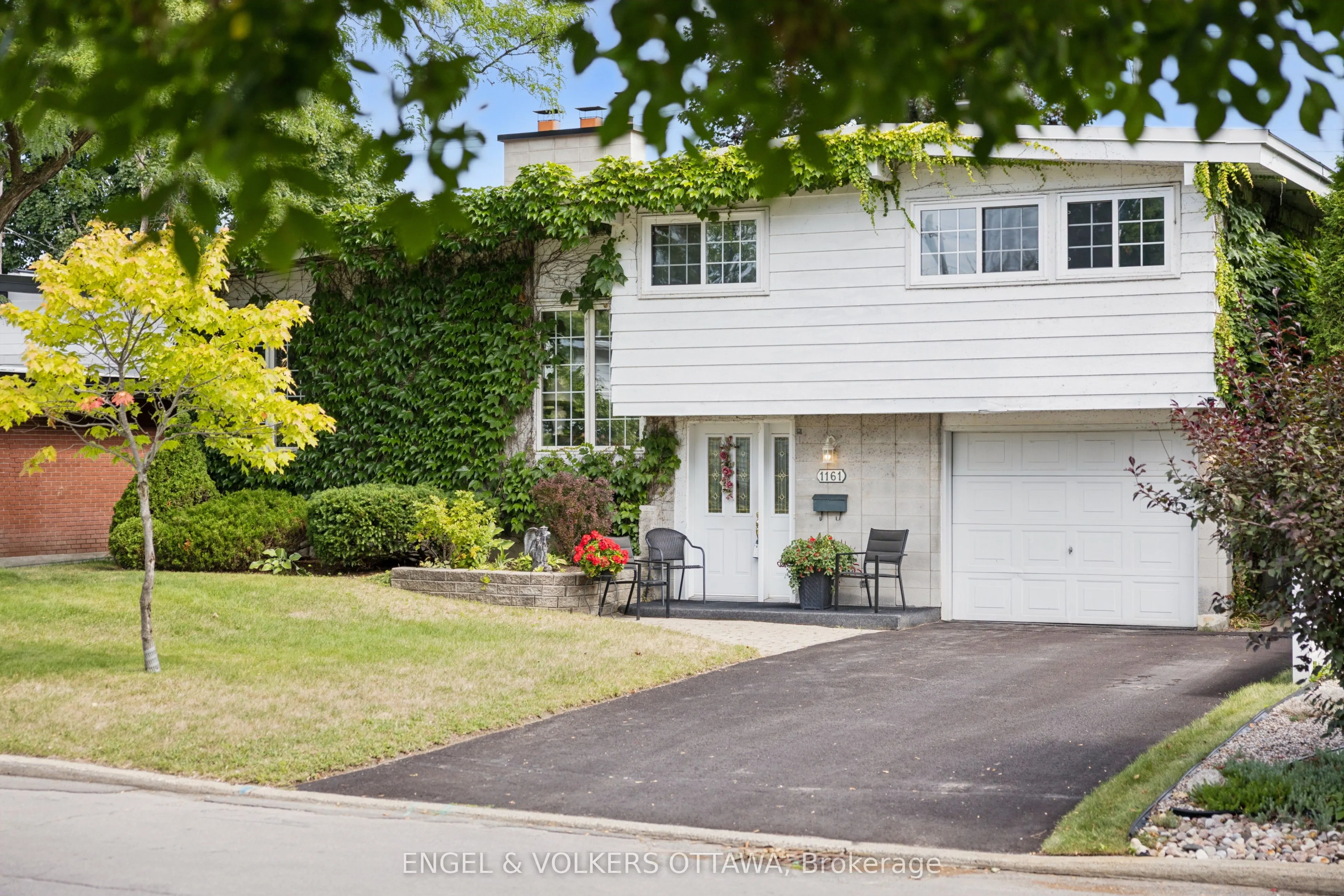 1161 Cameo Drive