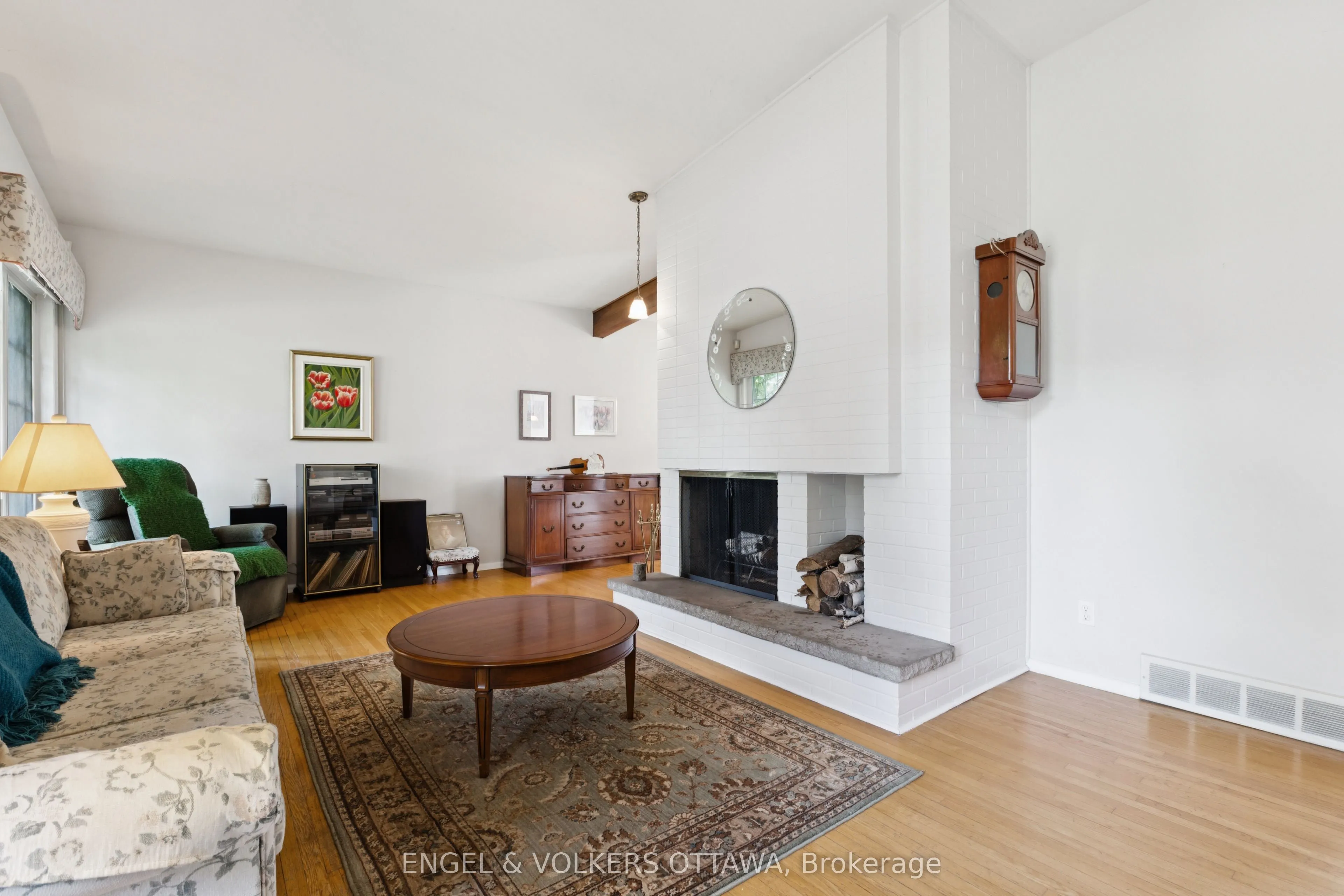 1161 Cameo Drive