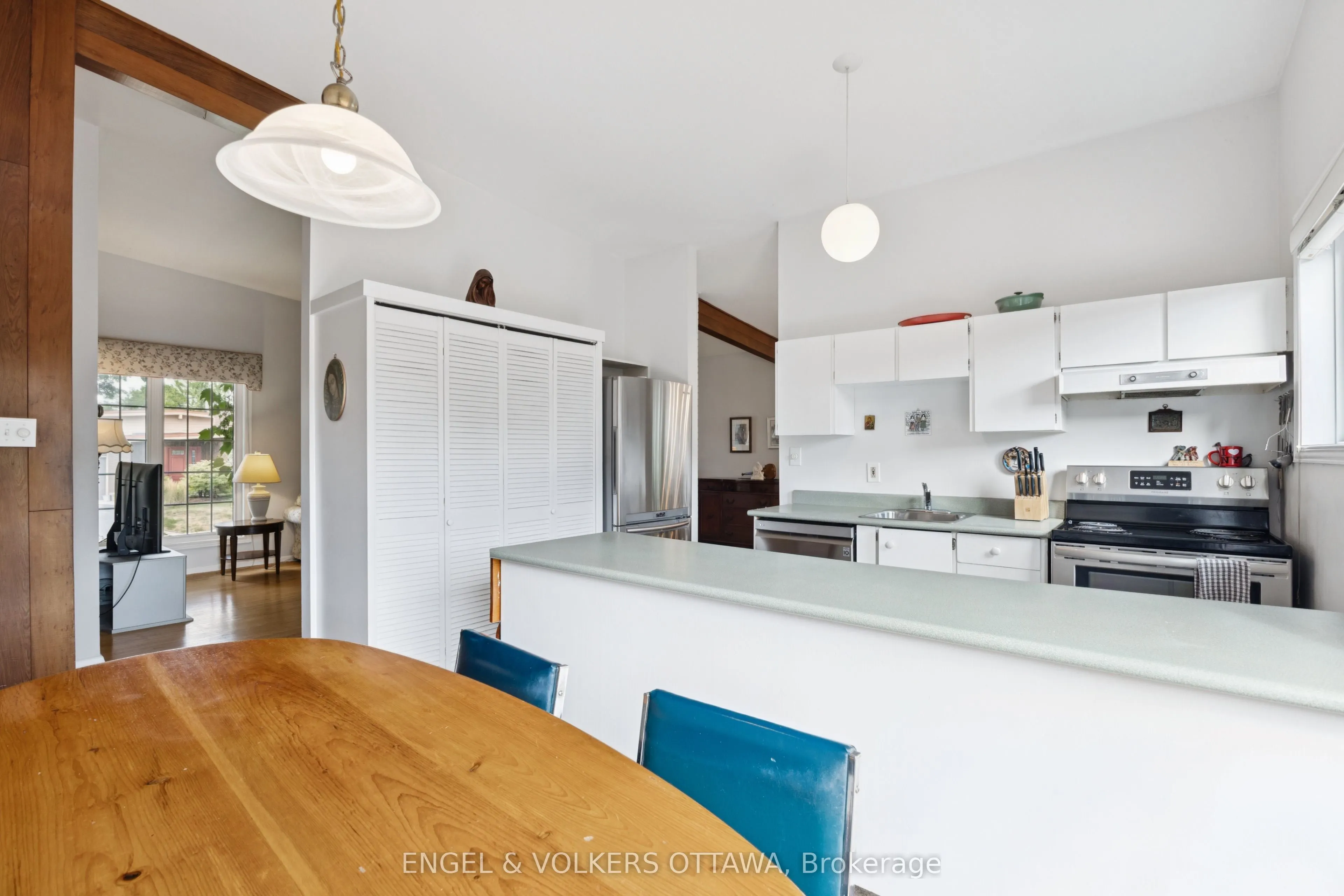 1161 Cameo Drive