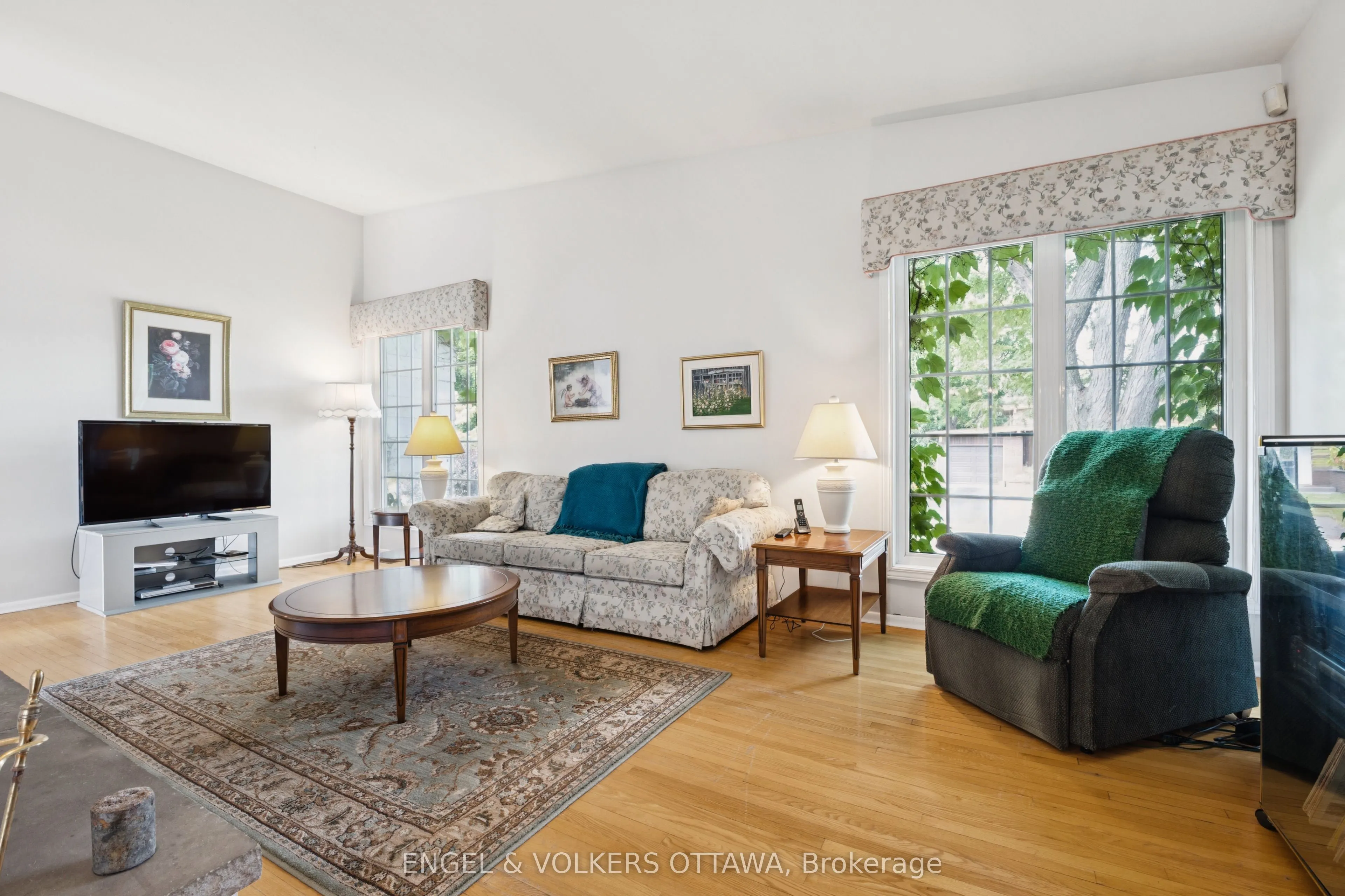 1161 Cameo Drive