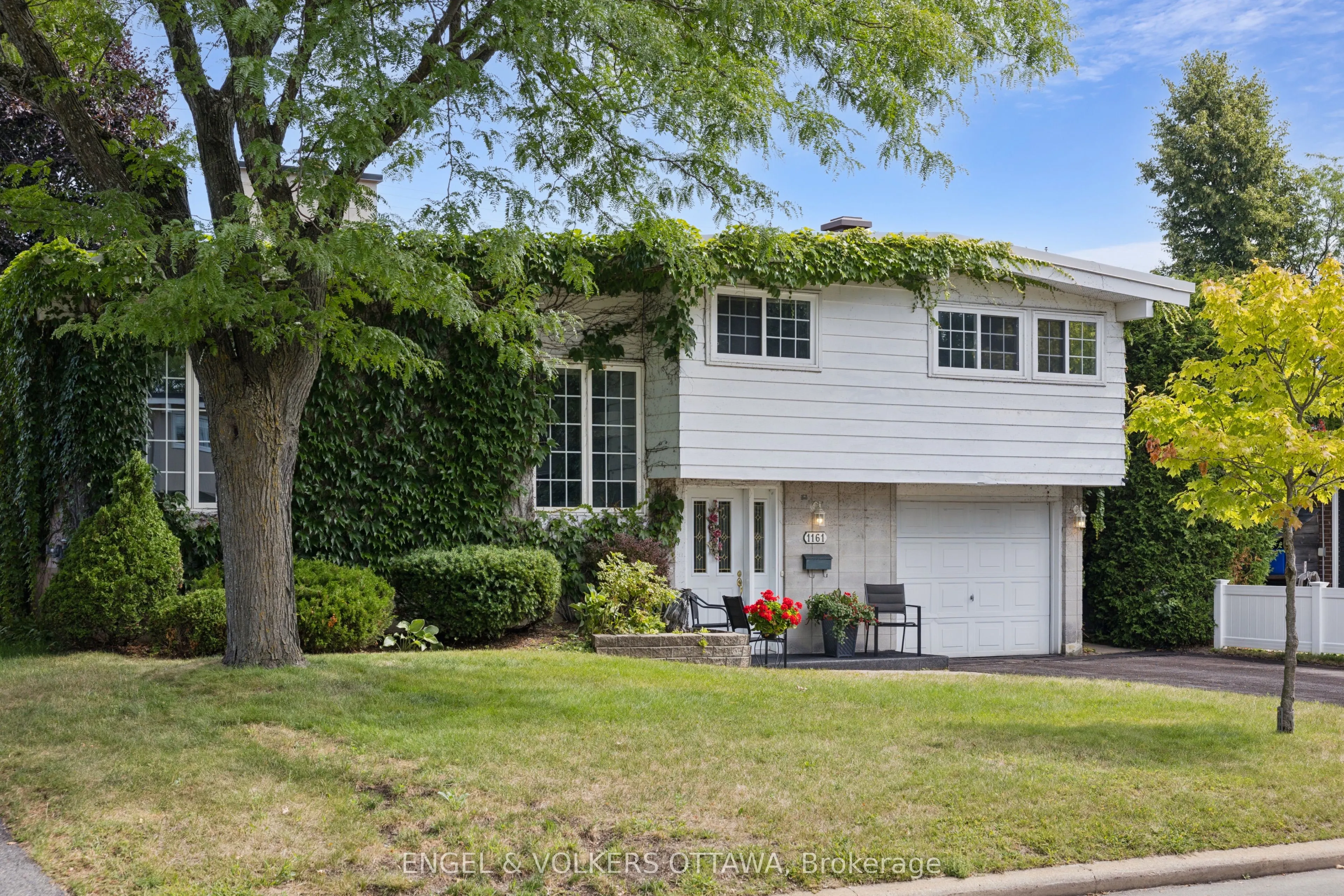 1161 Cameo Drive
