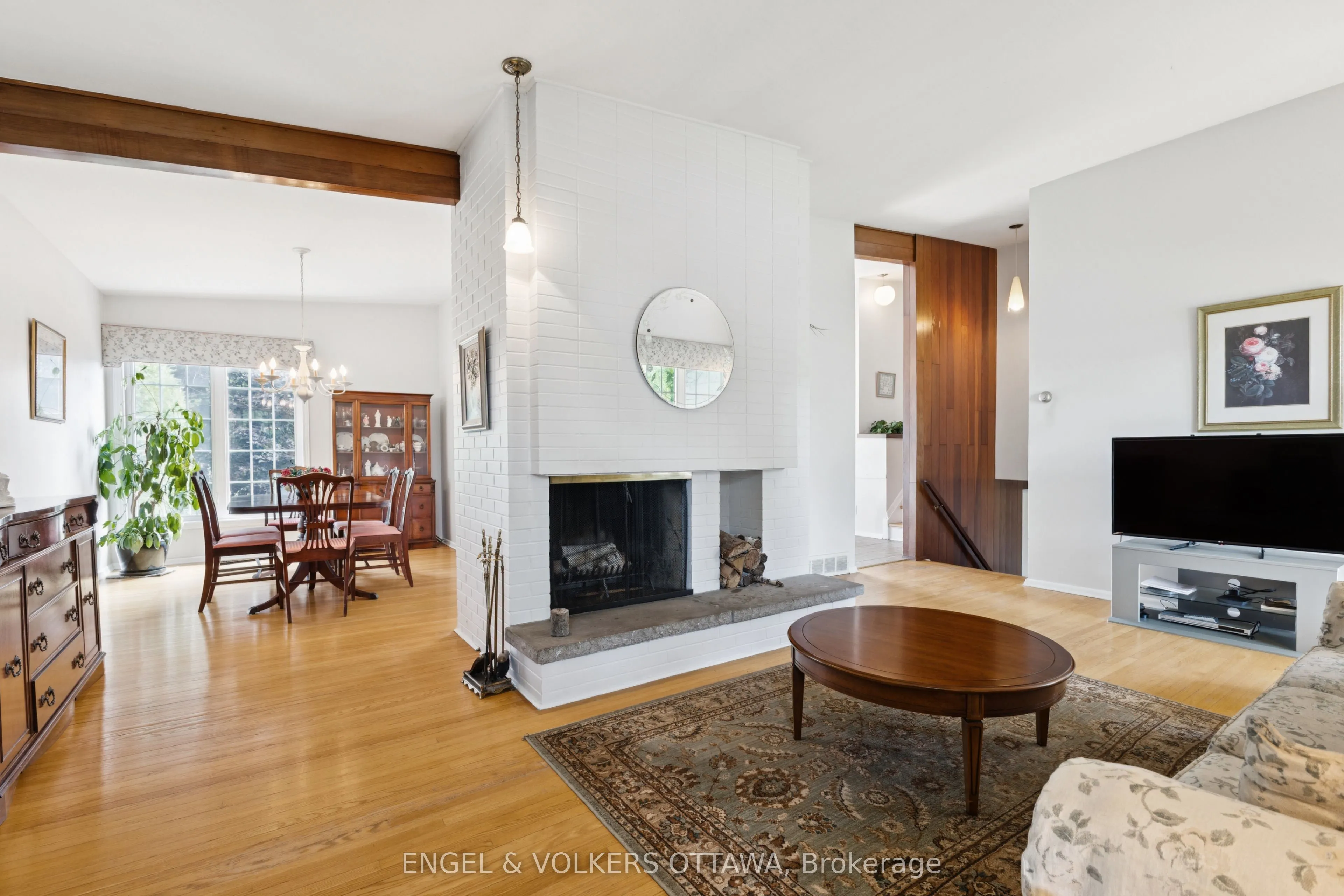 1161 Cameo Drive