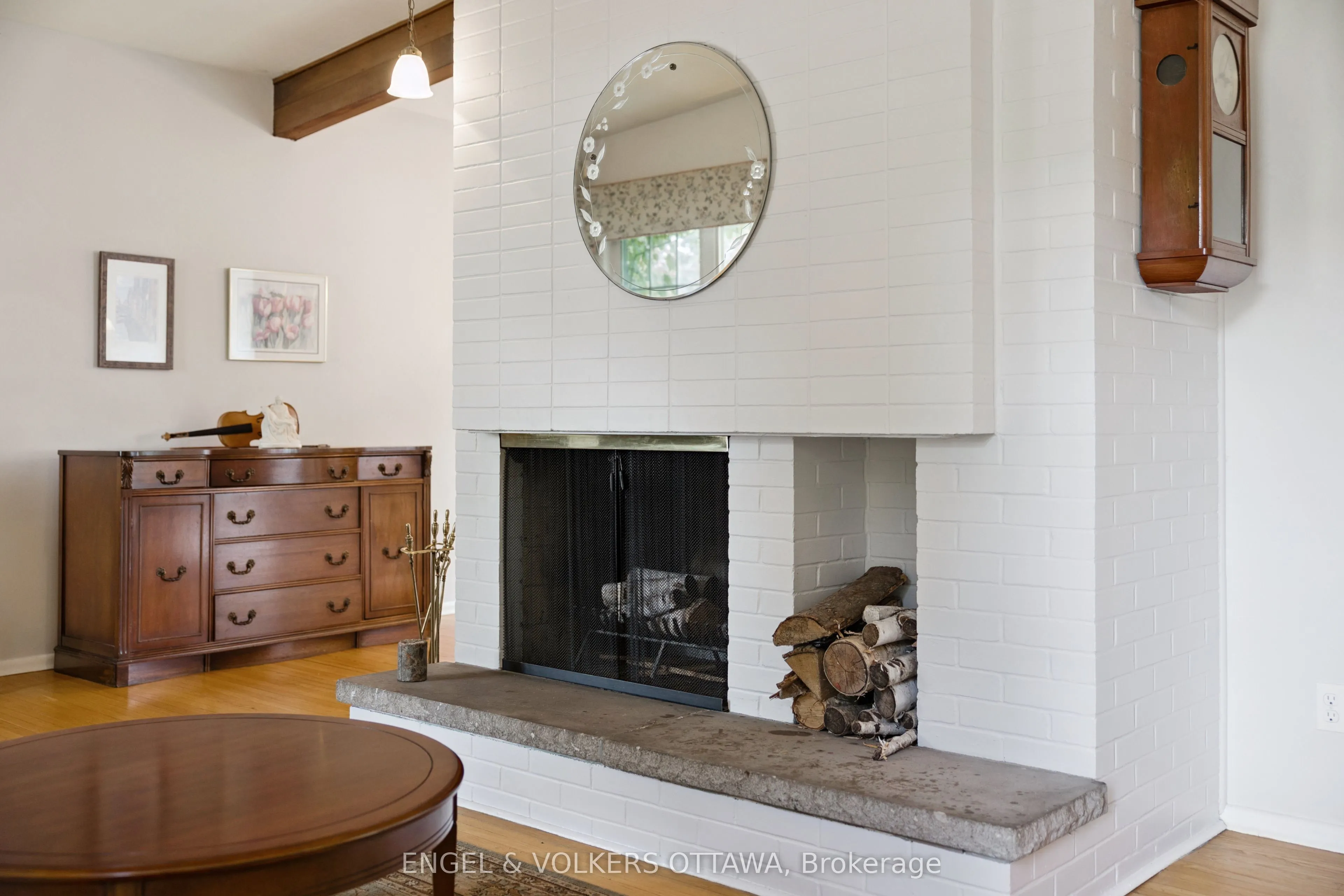 1161 Cameo Drive