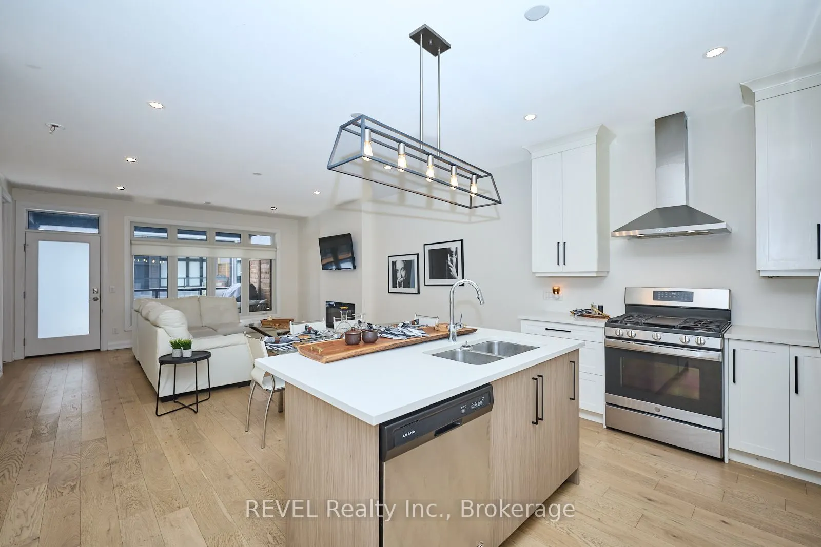 8974 Willoughby Drive, #20
