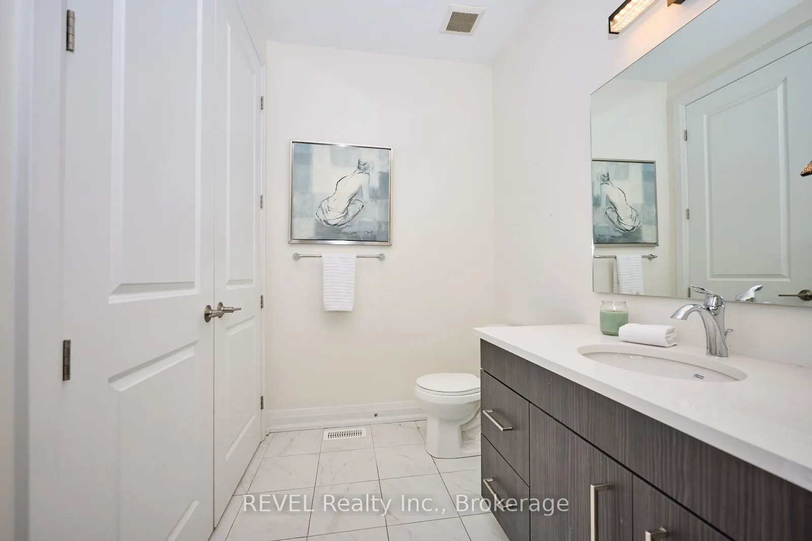 8974 Willoughby Drive, #20