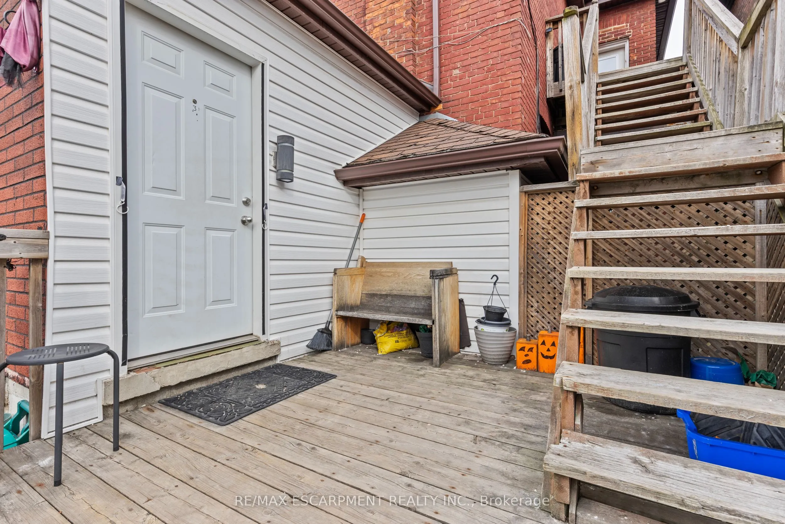 181 West Avenue