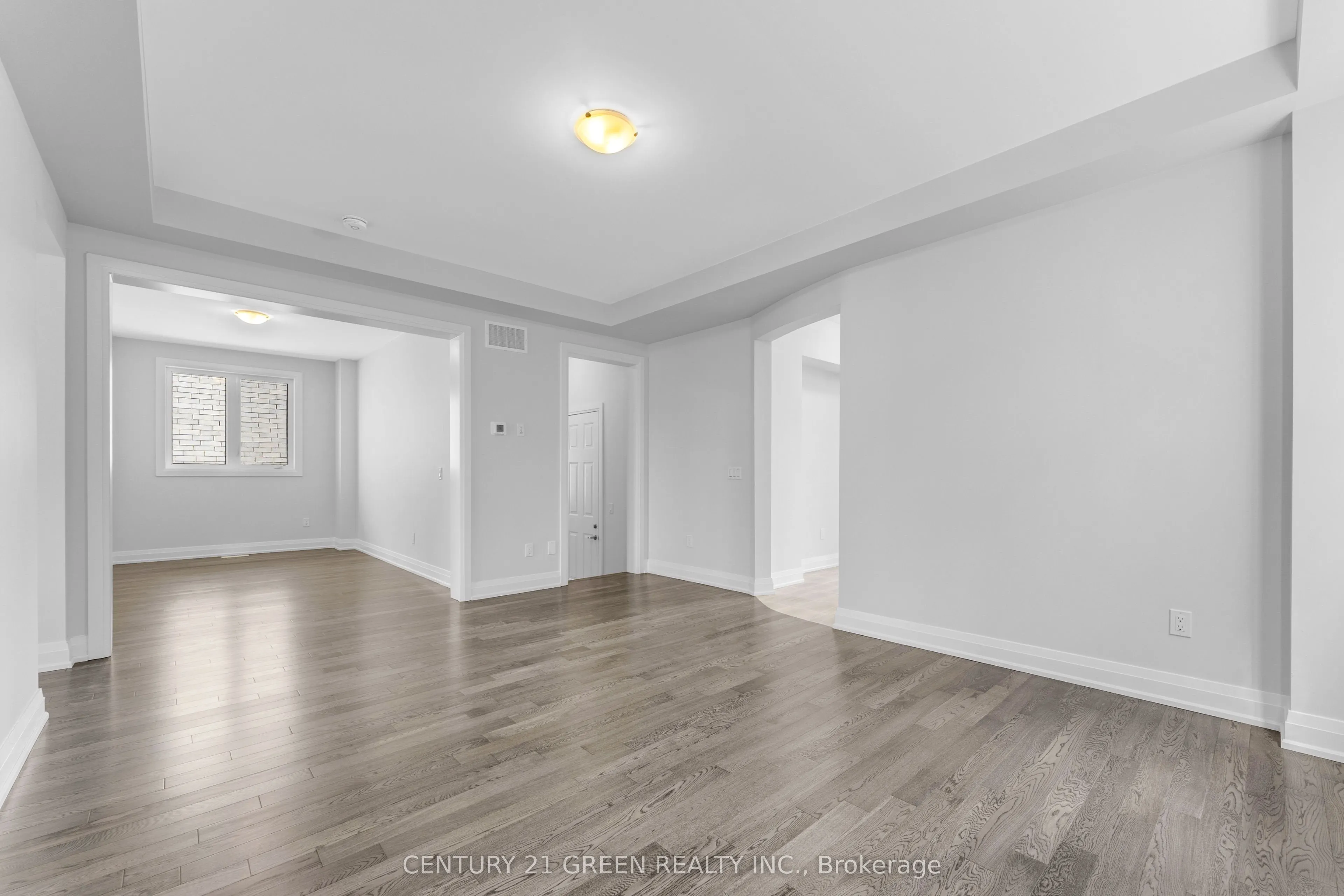1447 Upper Thames Drive