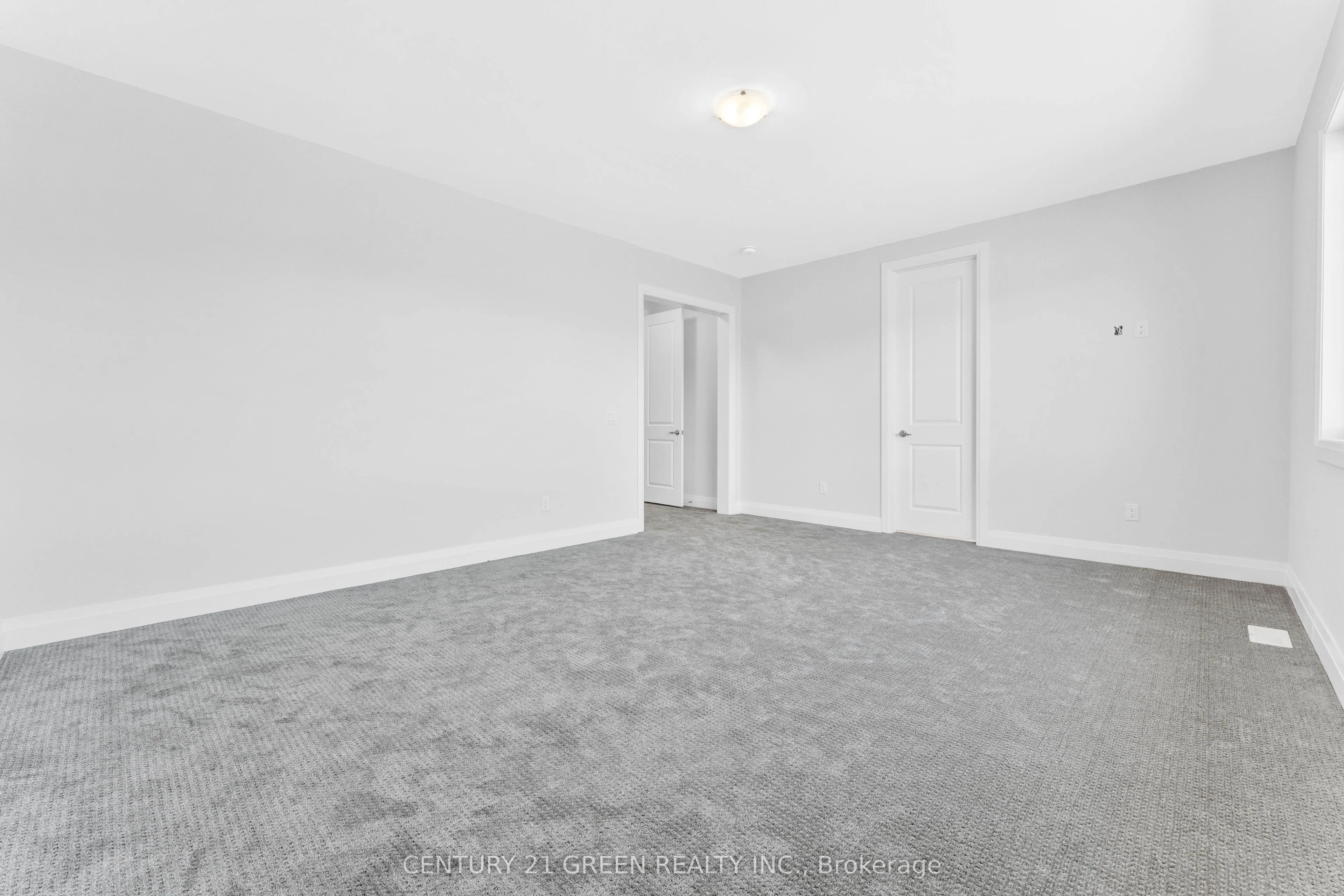 1447 Upper Thames Drive
