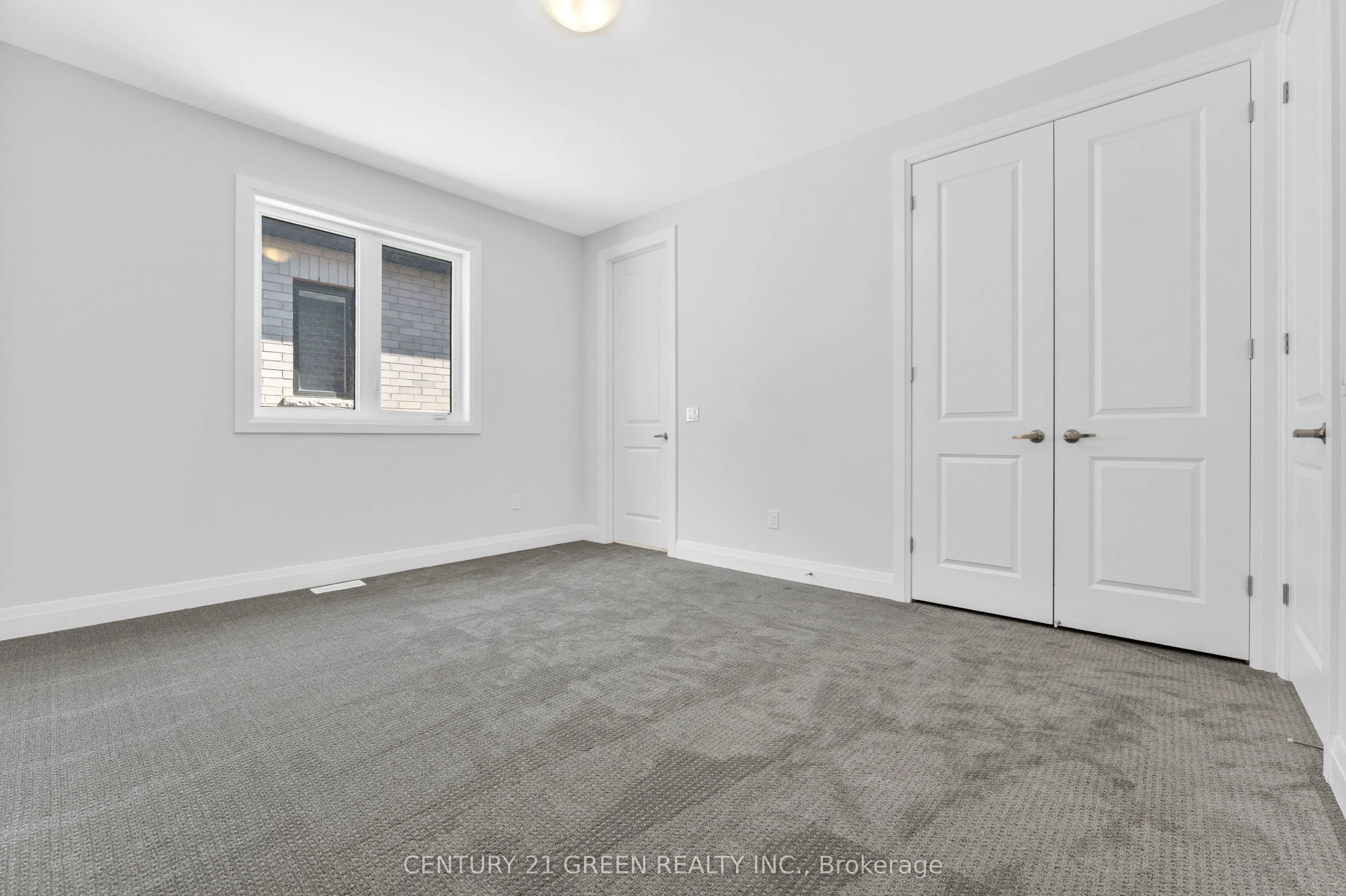 1447 Upper Thames Drive
