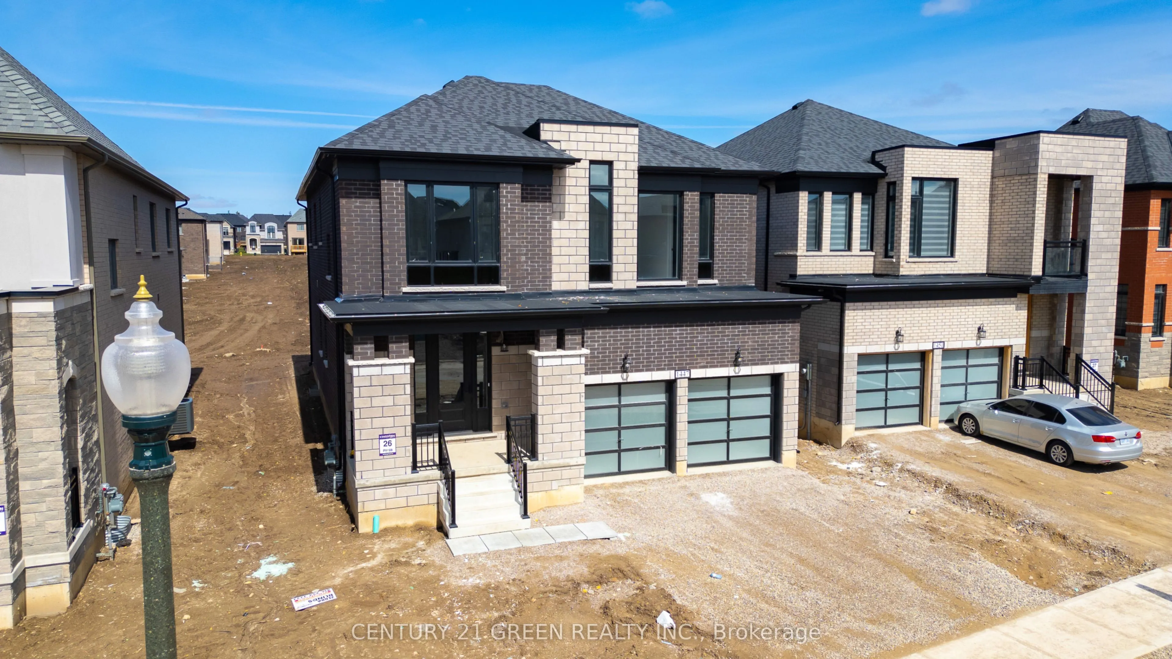 1447 Upper Thames Drive