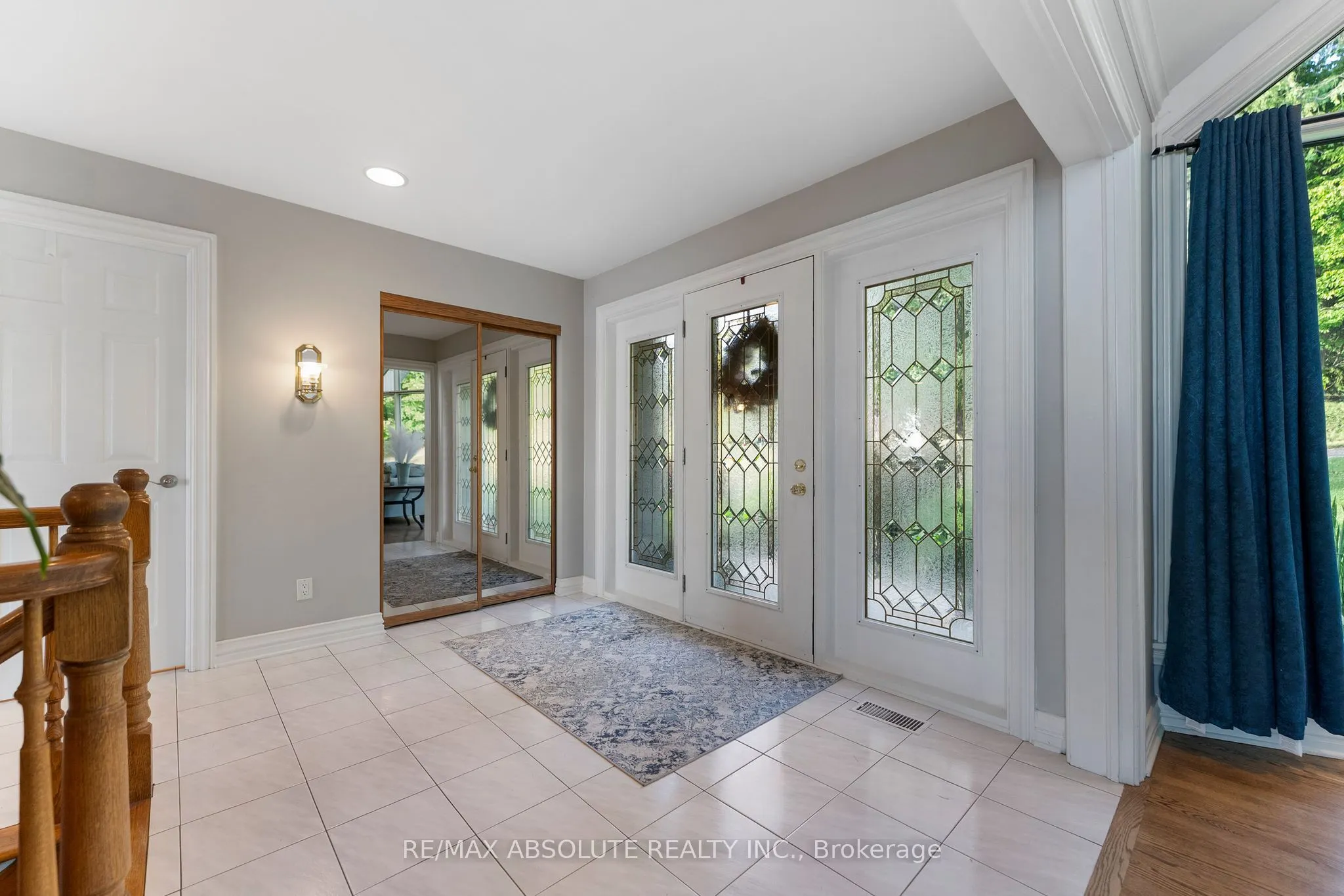 1724 River Road