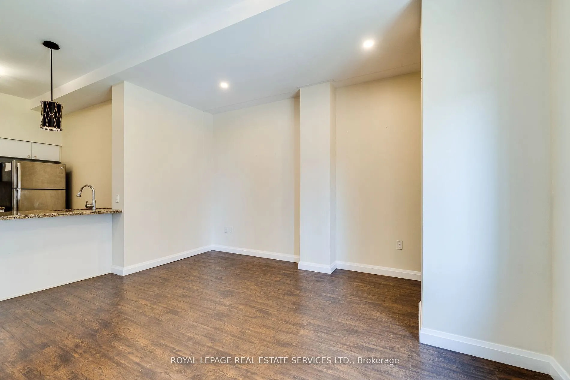 112 King Street E, #611