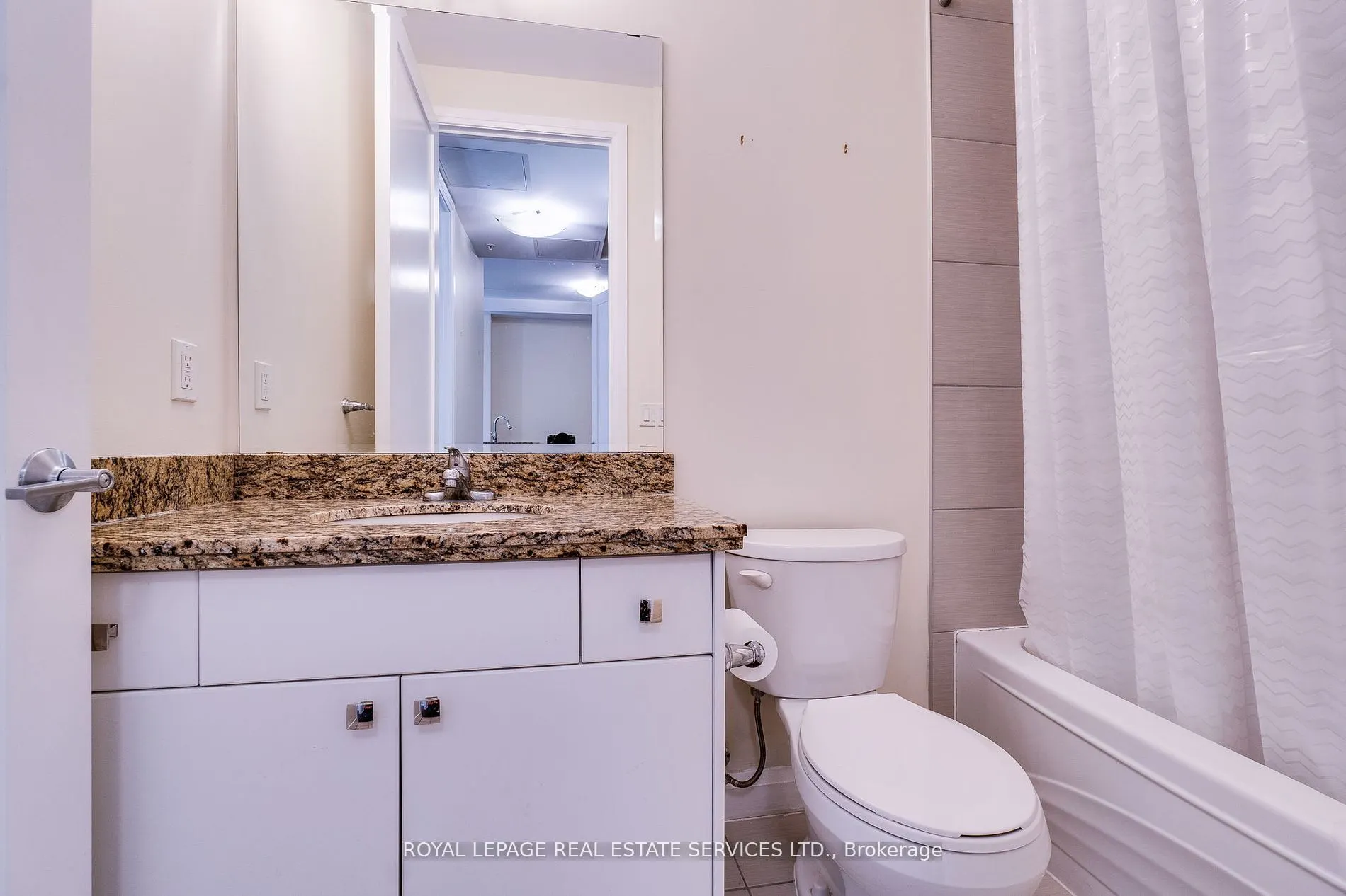 112 King Street E, #611