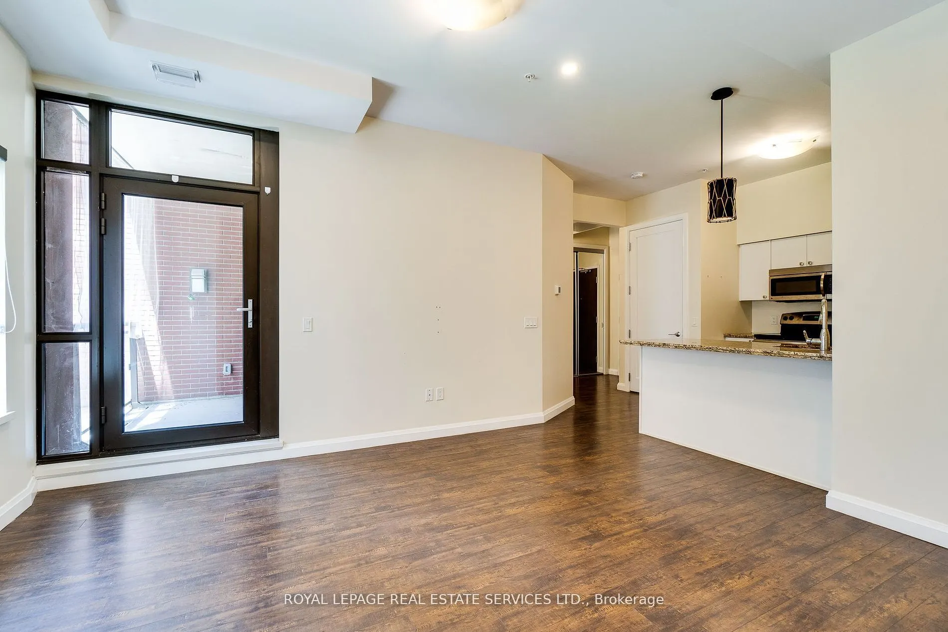 112 King Street E, #611