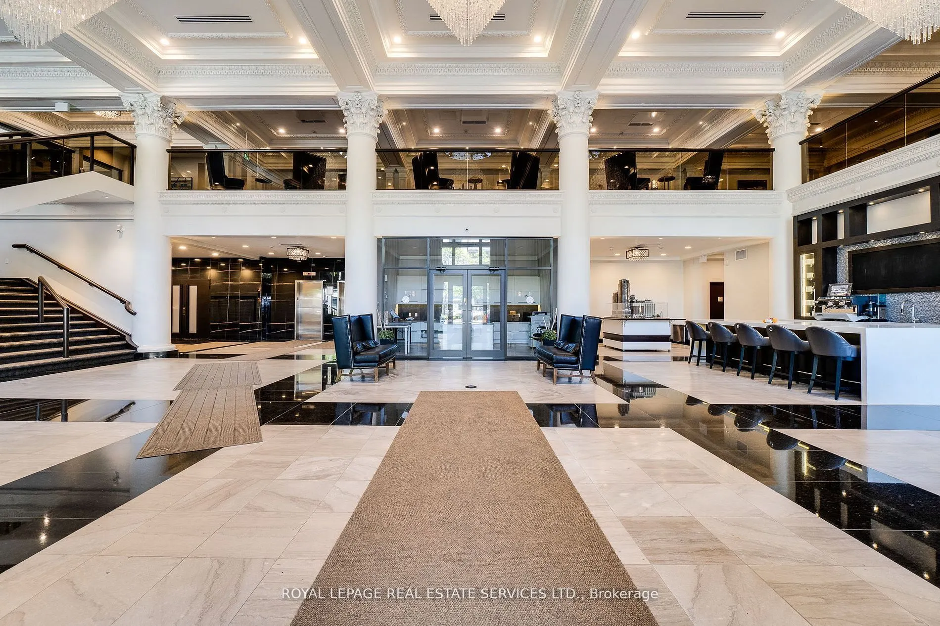 112 King Street E, #611