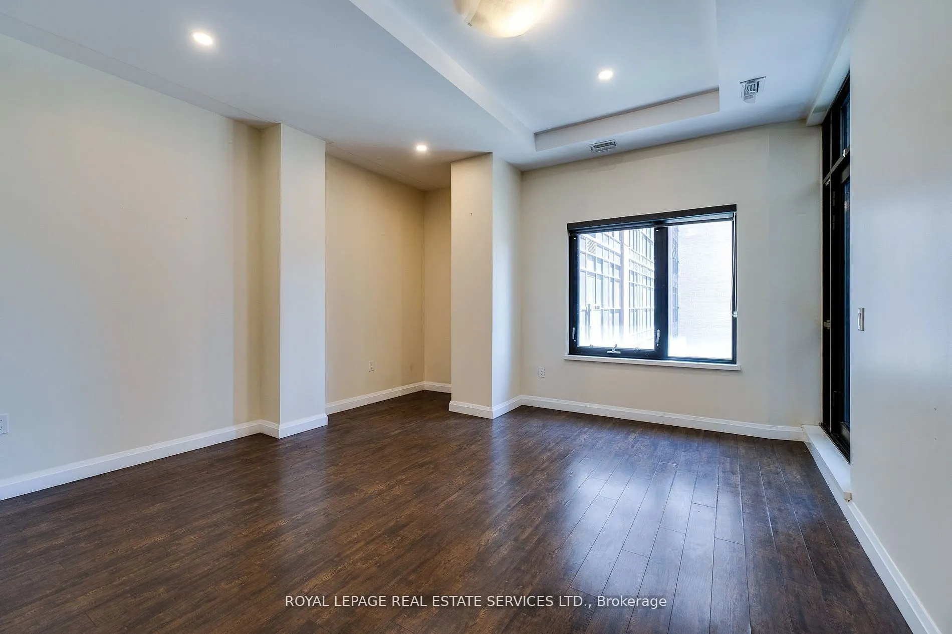 112 King Street E, #611