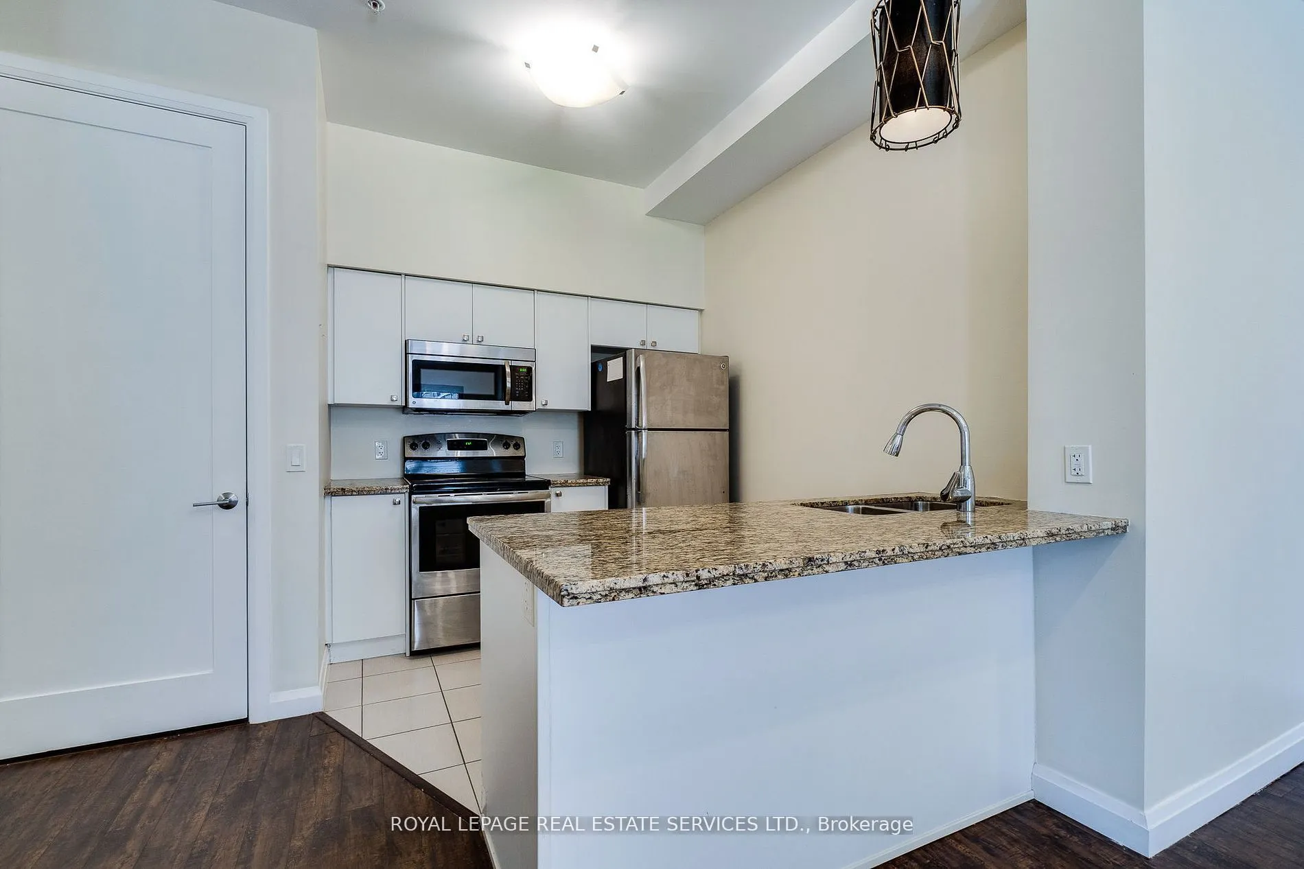 112 King Street E, #611