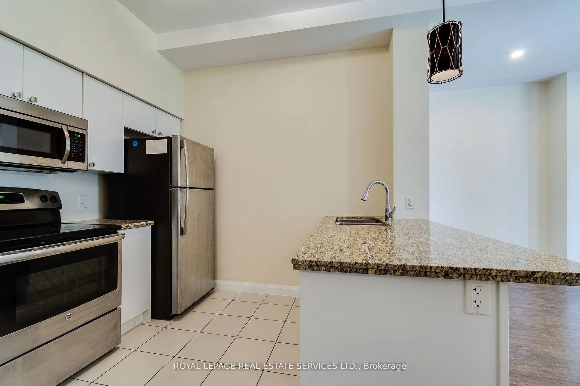 112 King Street E, #611