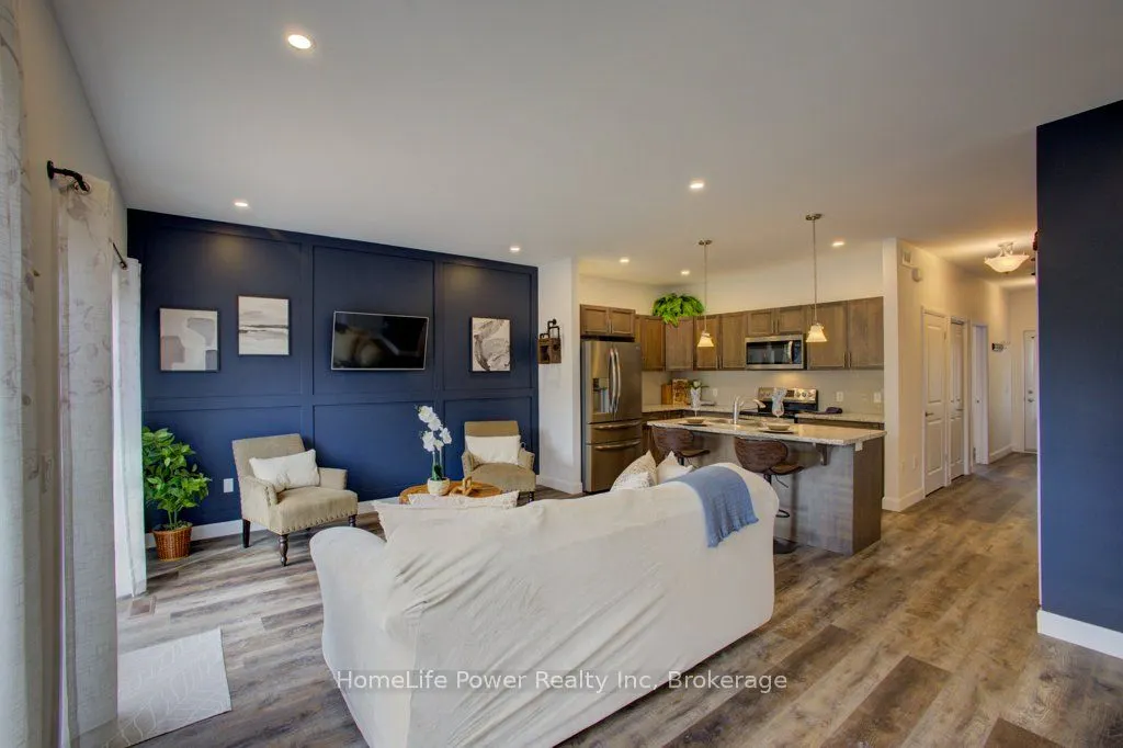 24 George Street N, #16