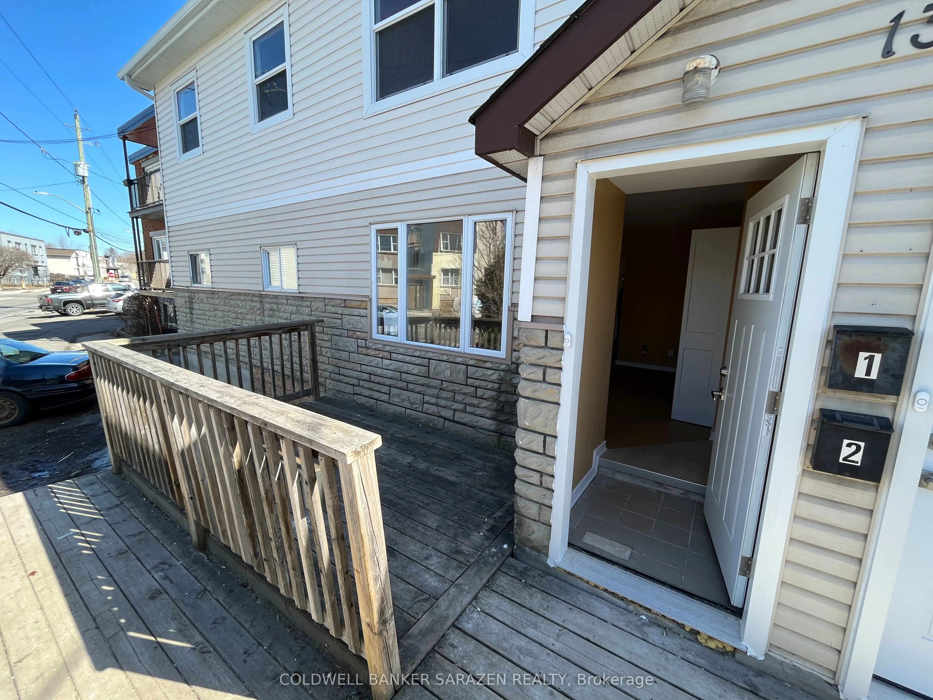 136 Deschamps Avenue