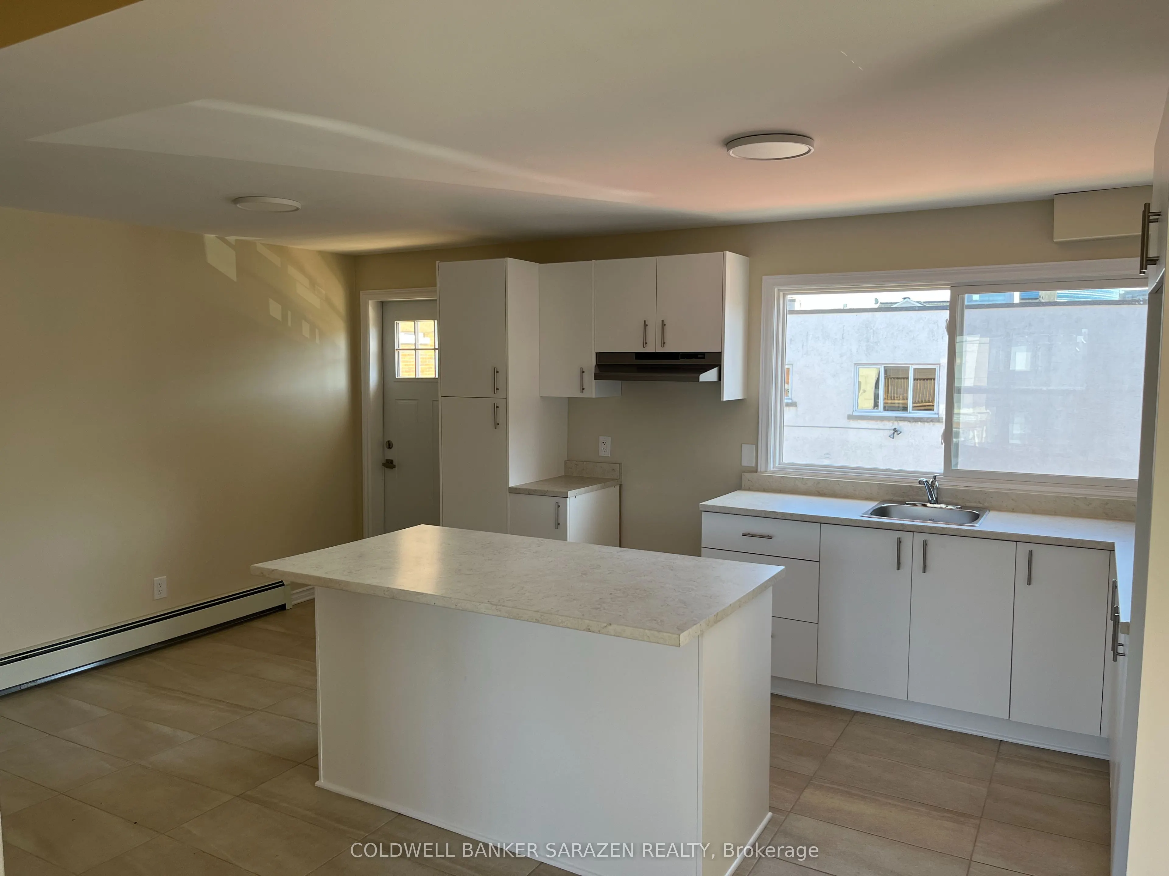 136 Deschamps Avenue