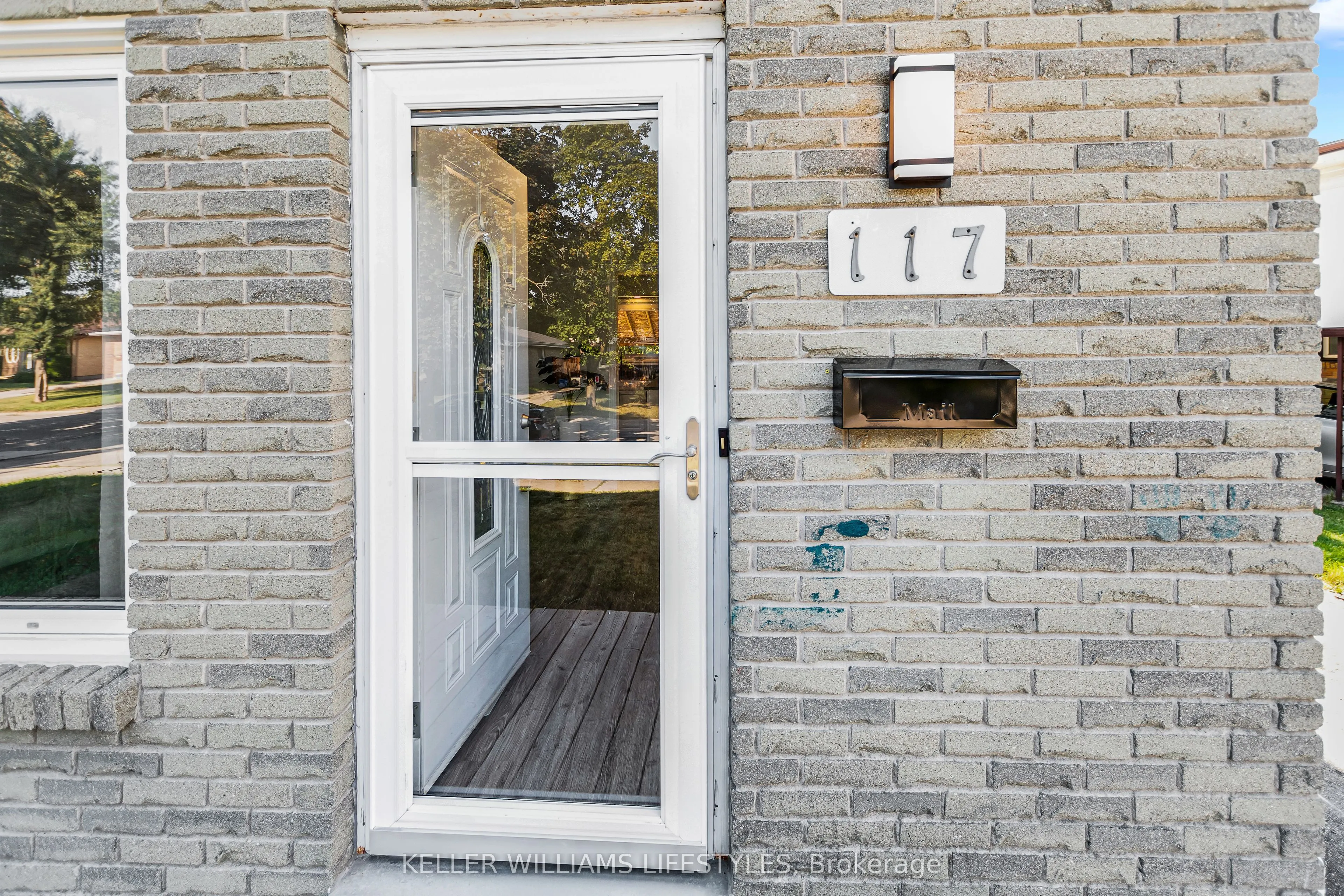 117 Woodrow Crescent