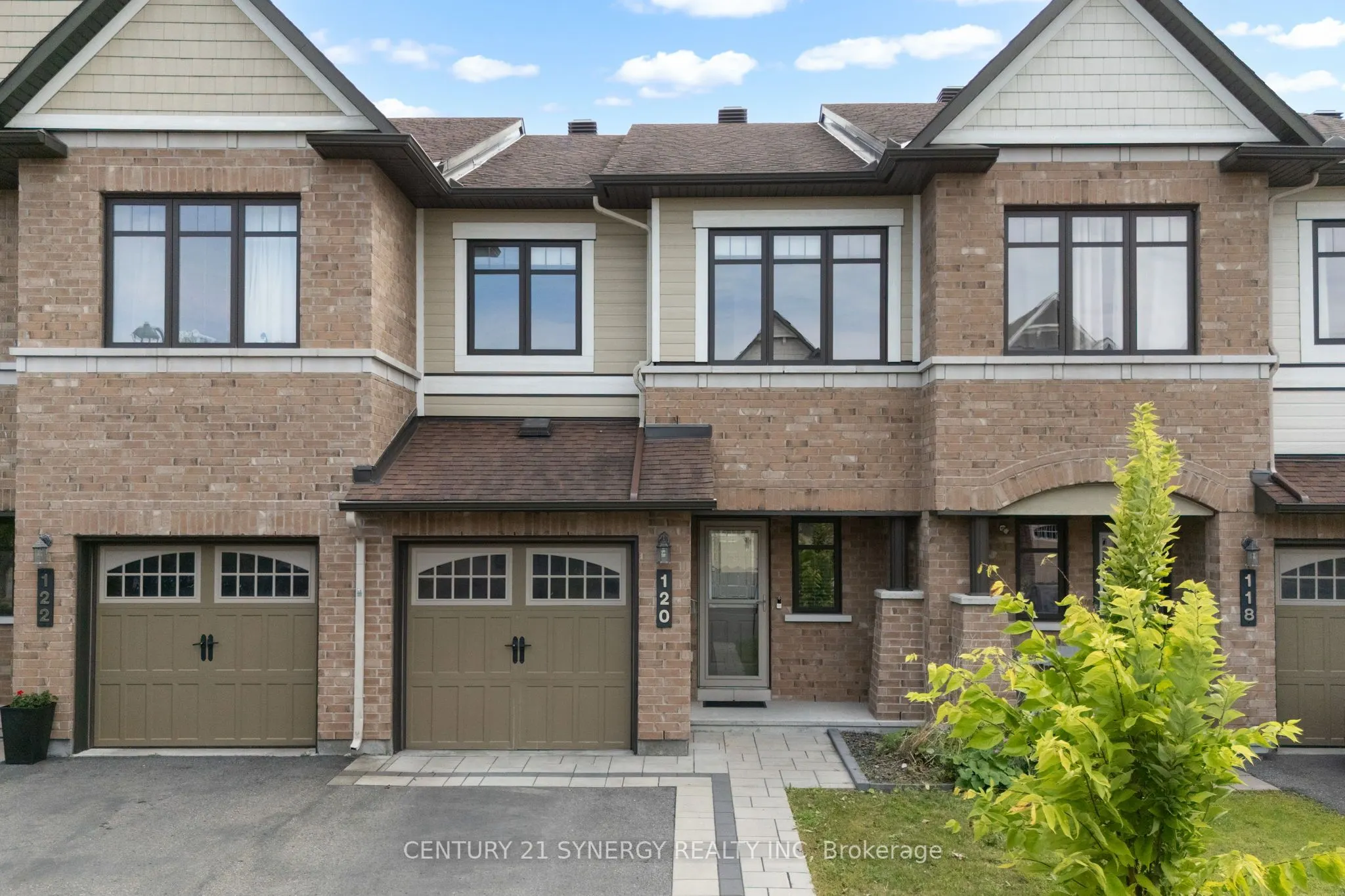 120 Lerta Way