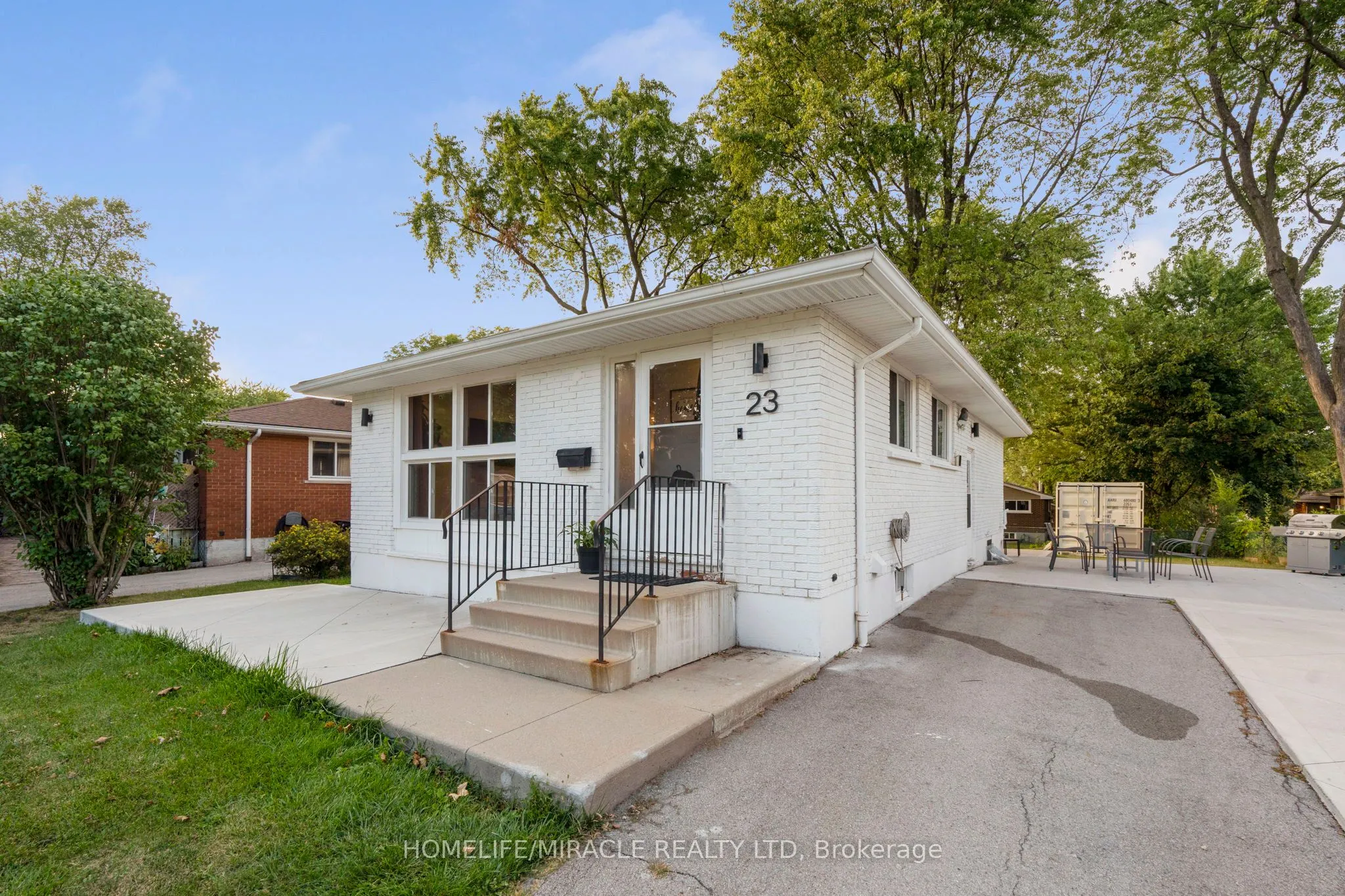 23 Thorley Drive