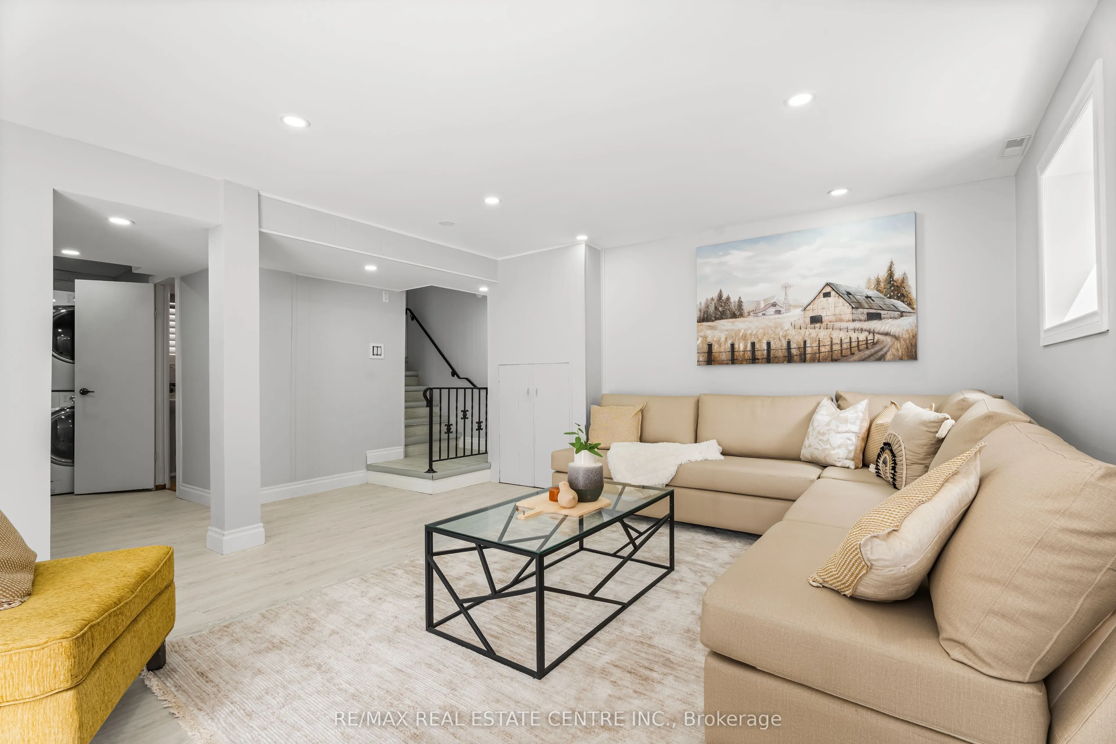 80 Rouse Avenue
