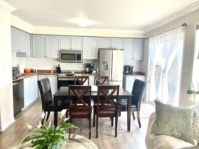44 Senior Crescent