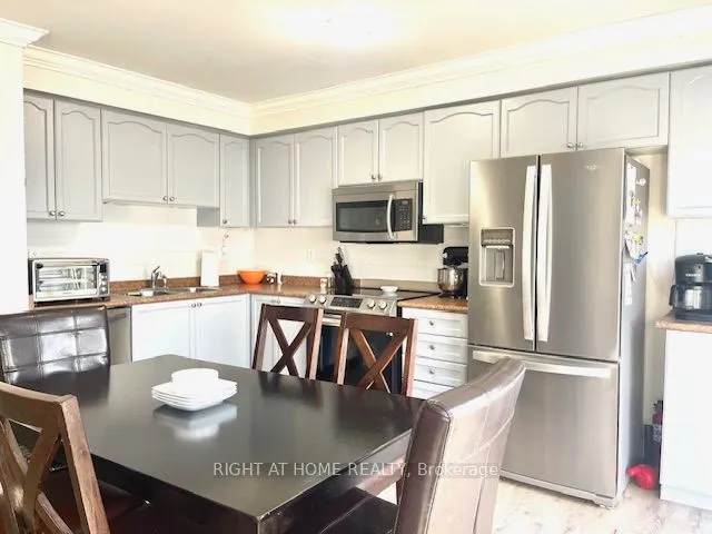 44 Senior Crescent