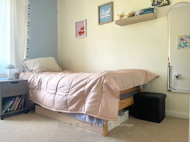 44 Senior Crescent