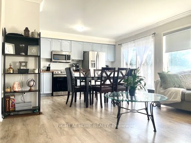 44 Senior Crescent