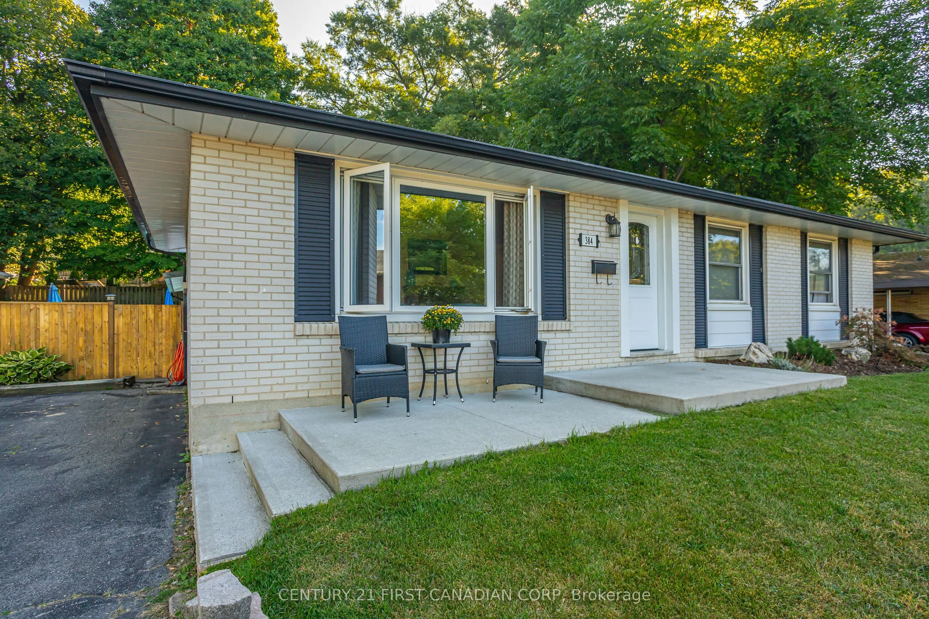 384 Briarhill Avenue