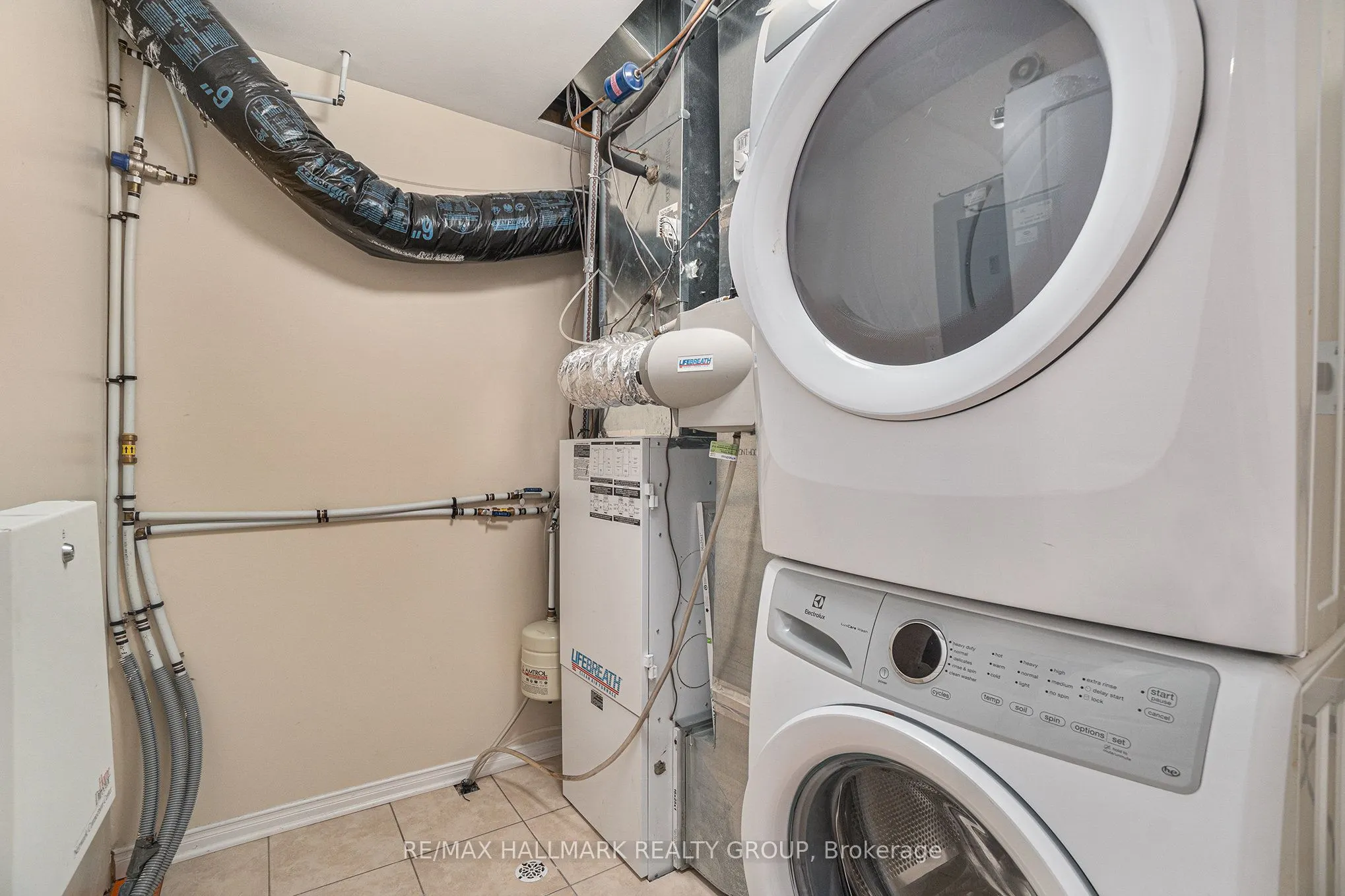 170 Den Haag Drive, #17
