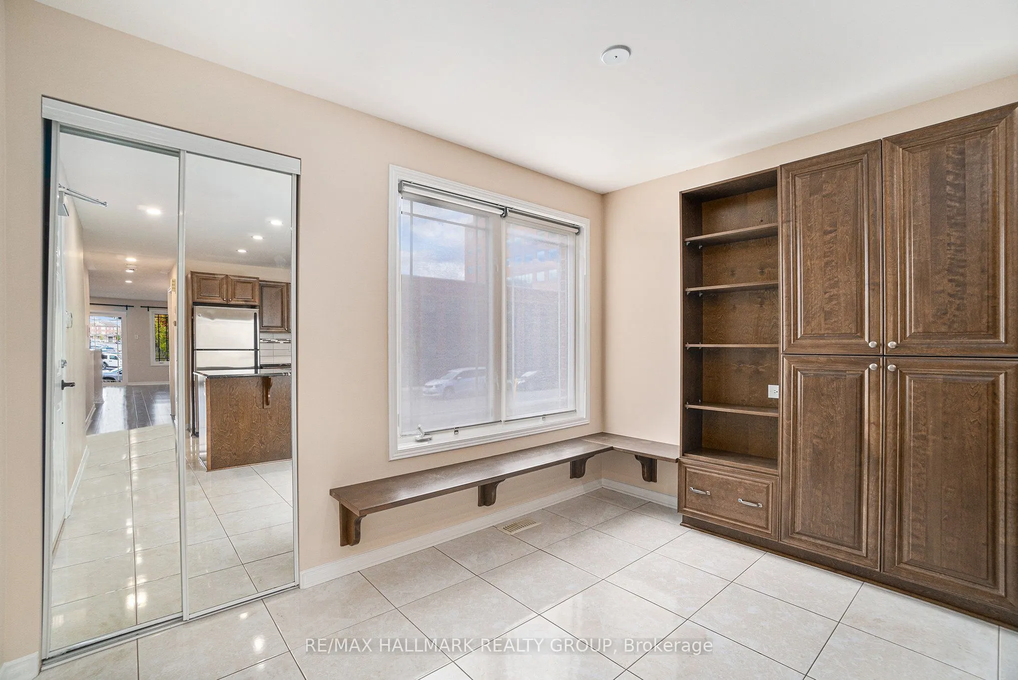 170 Den Haag Drive, #17
