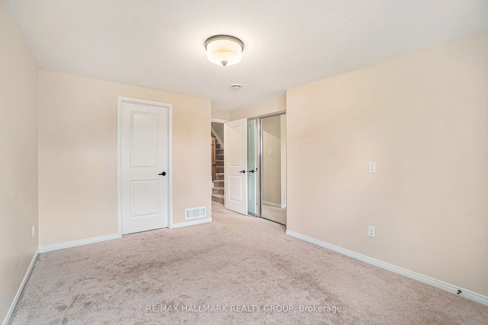 170 Den Haag Drive, #17