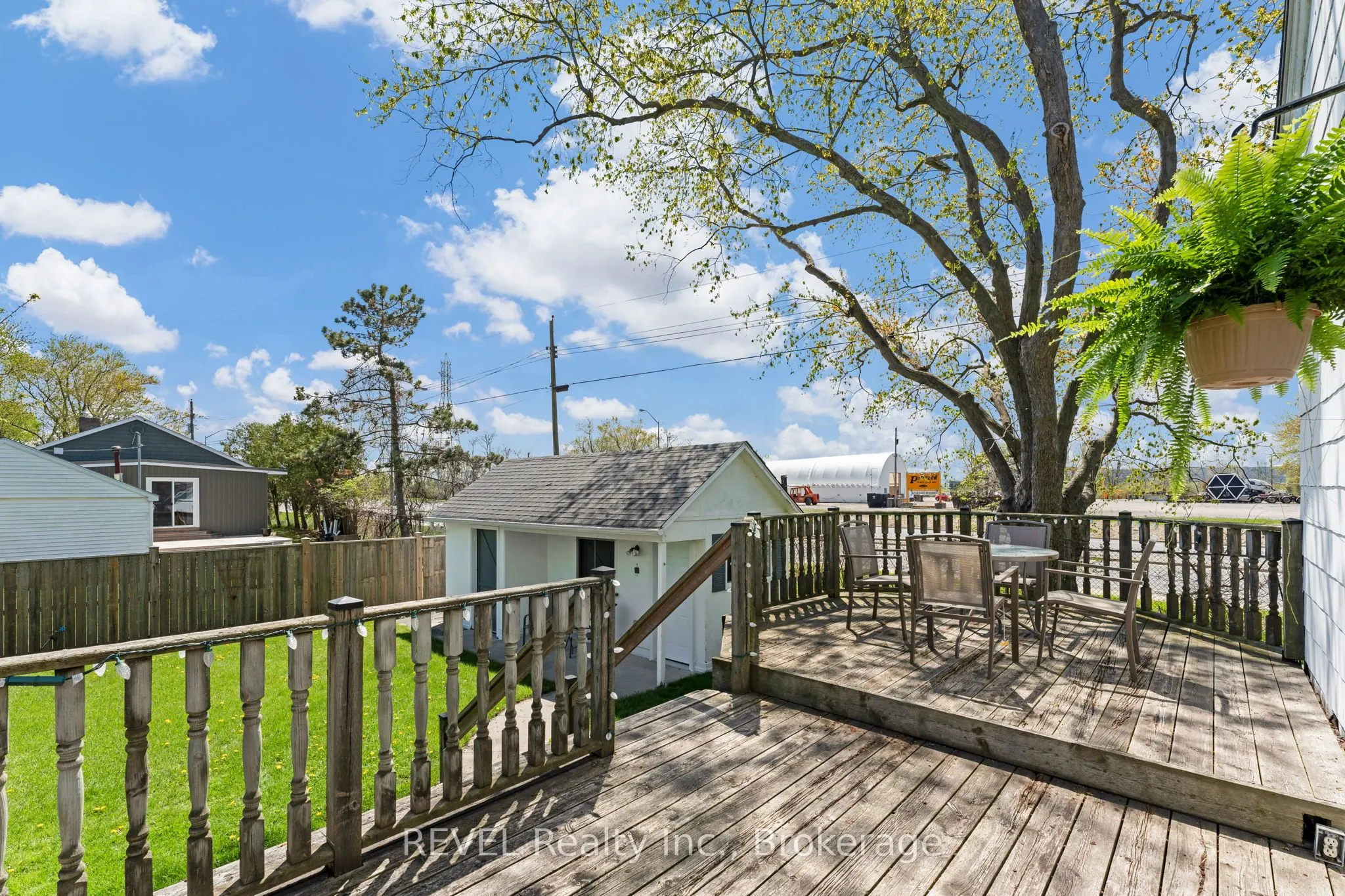 239 Becken Crescent