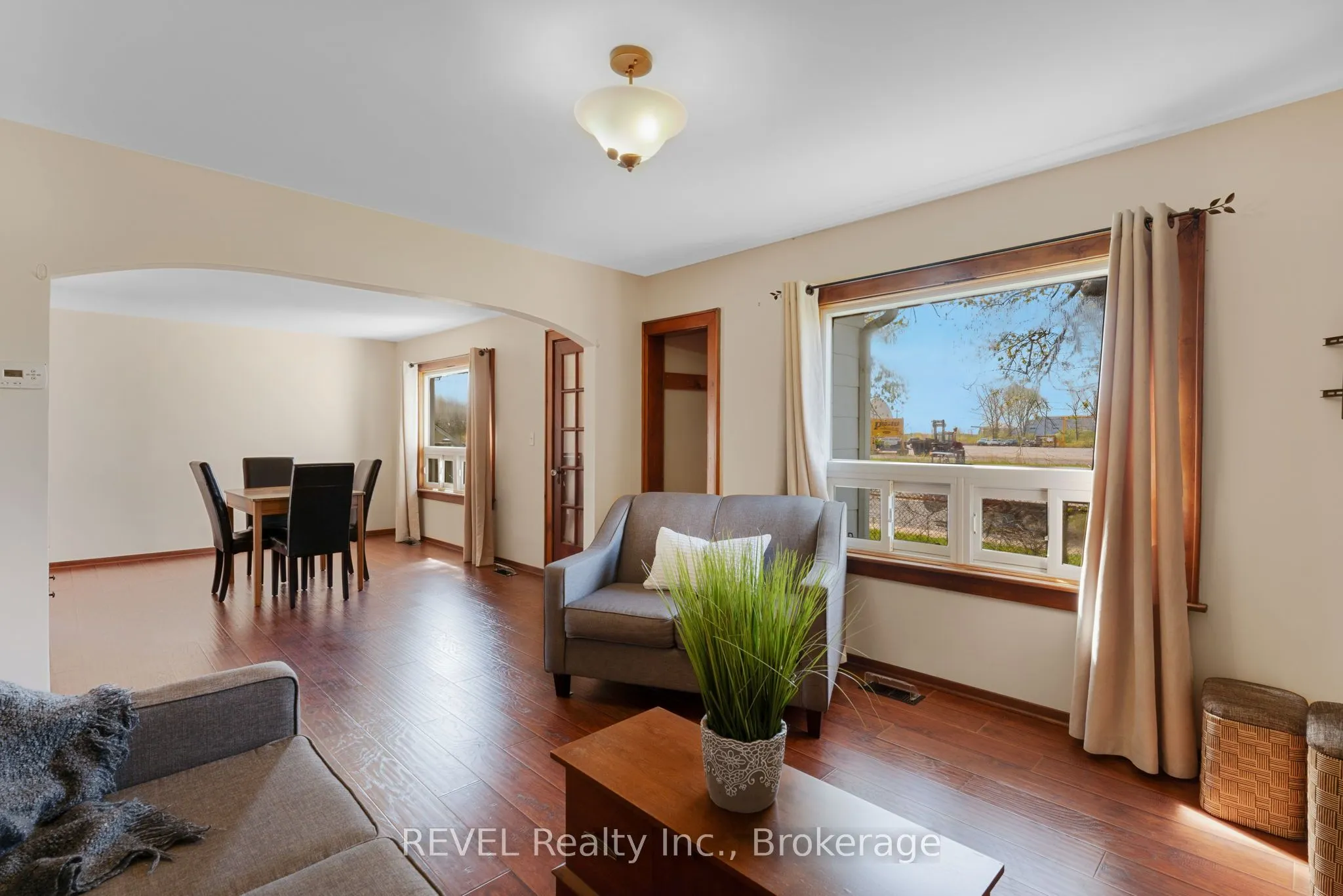 239 Becken Crescent