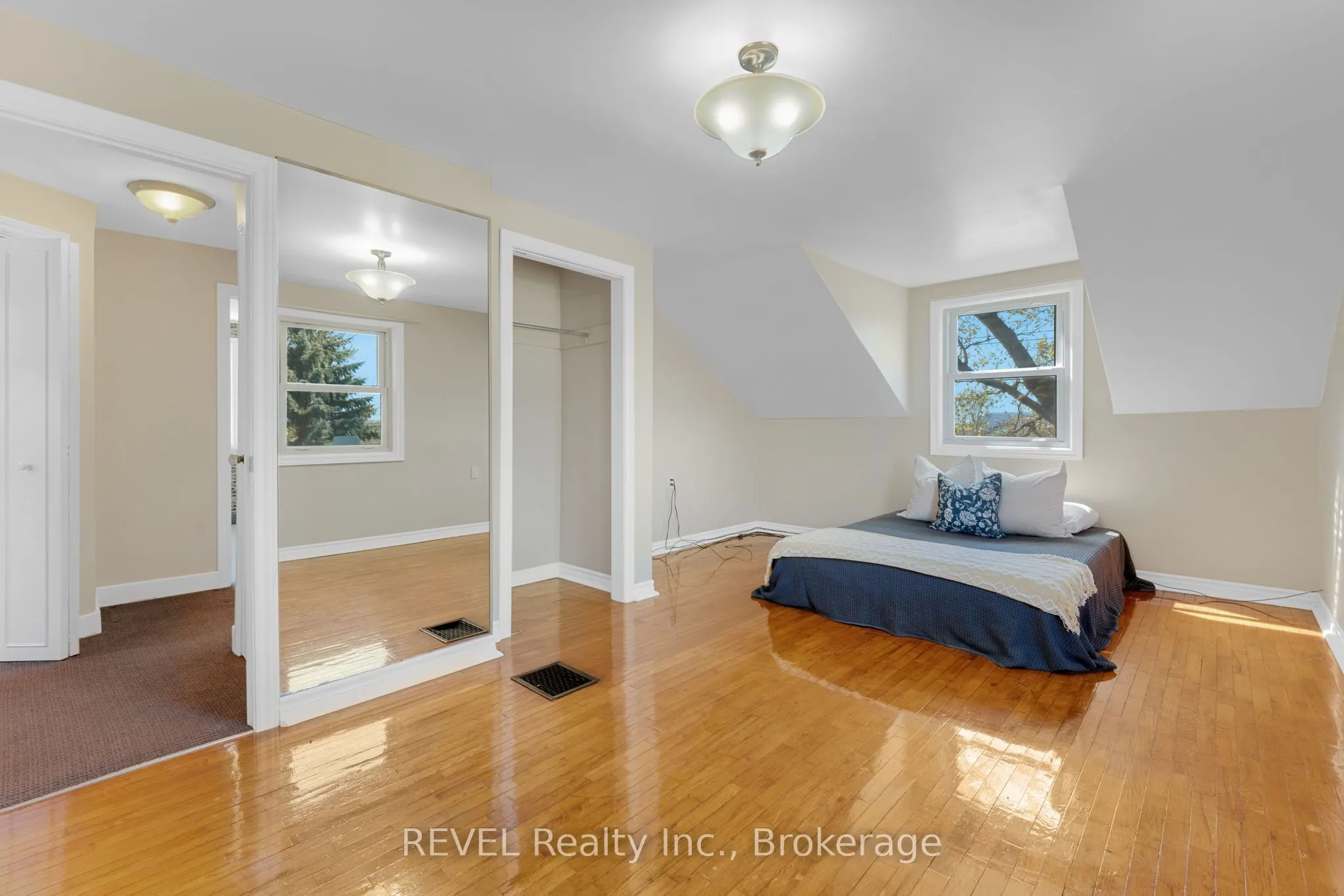 239 Becken Crescent