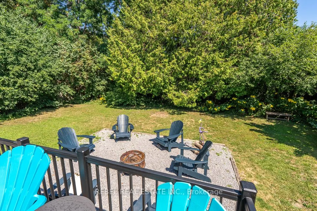 738 Spragge Crescent