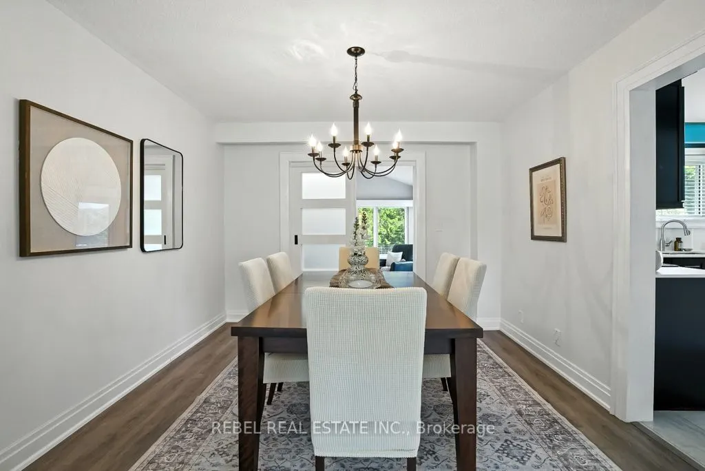 738 Spragge Crescent