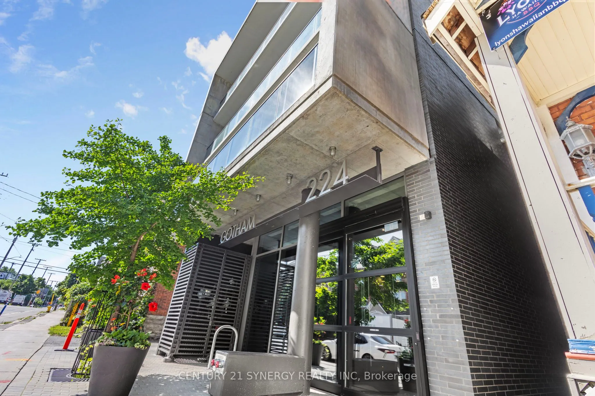 224 Lyon Street N, #313