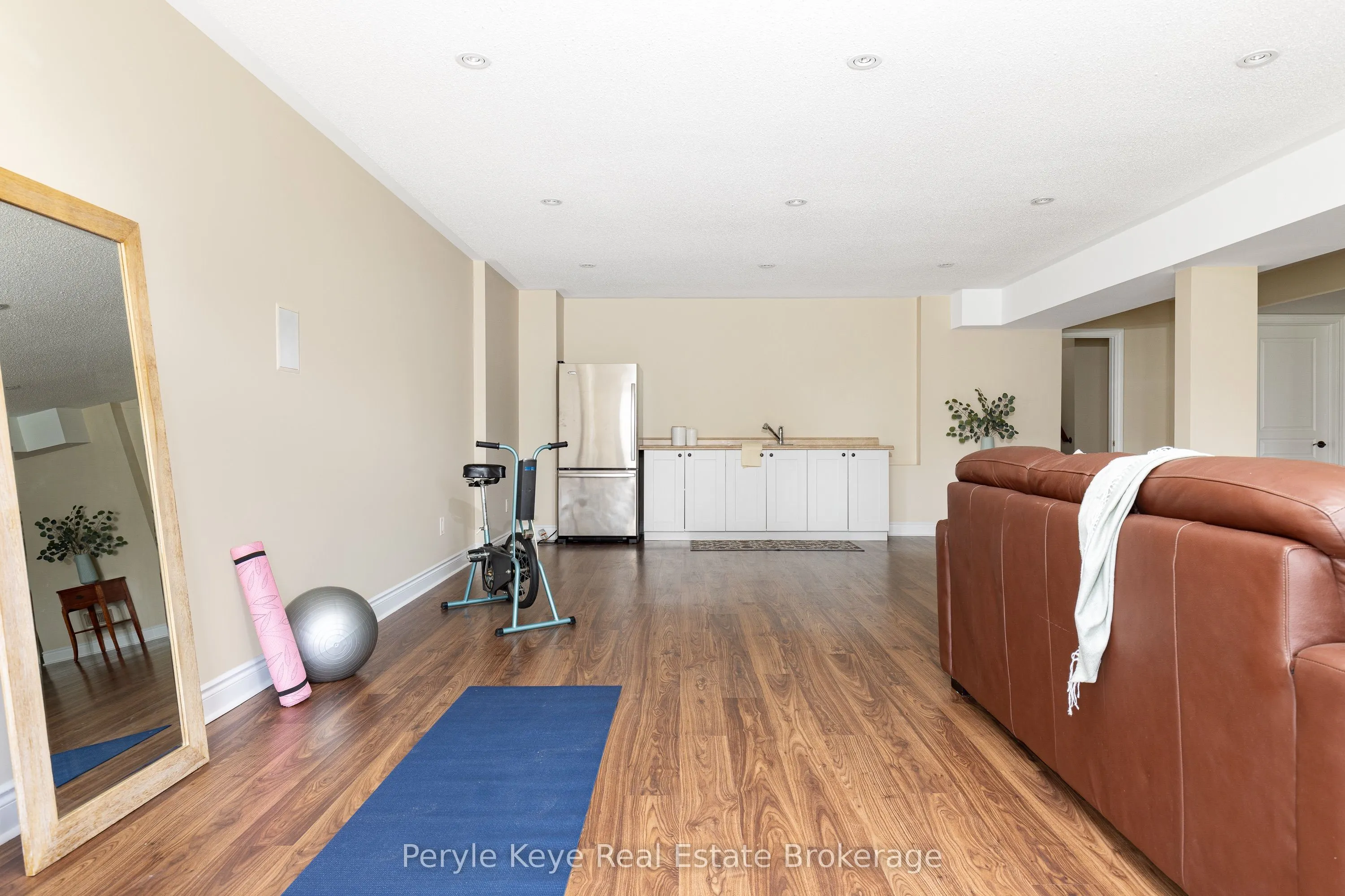 5 Prescott Crescent