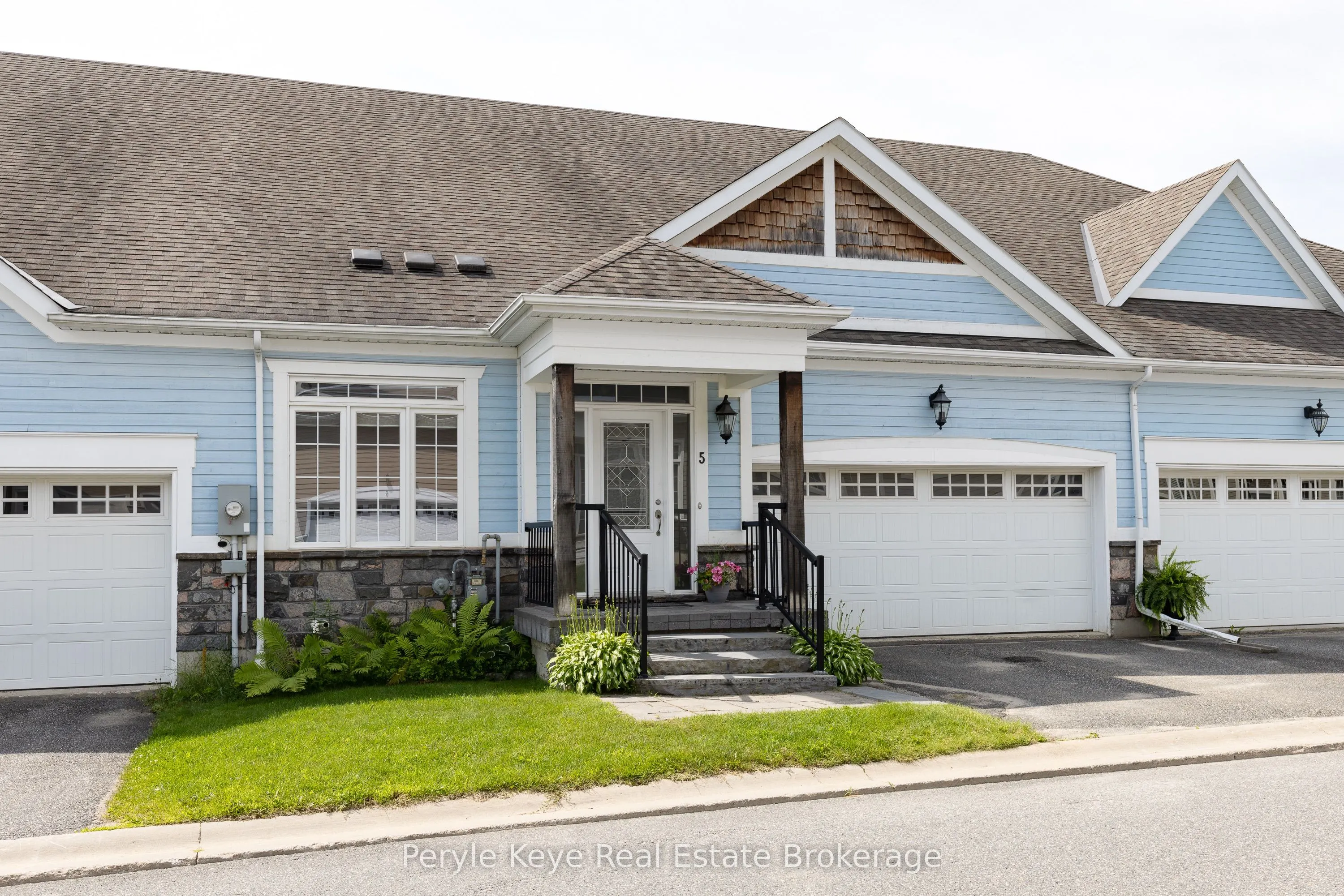 5 Prescott Crescent