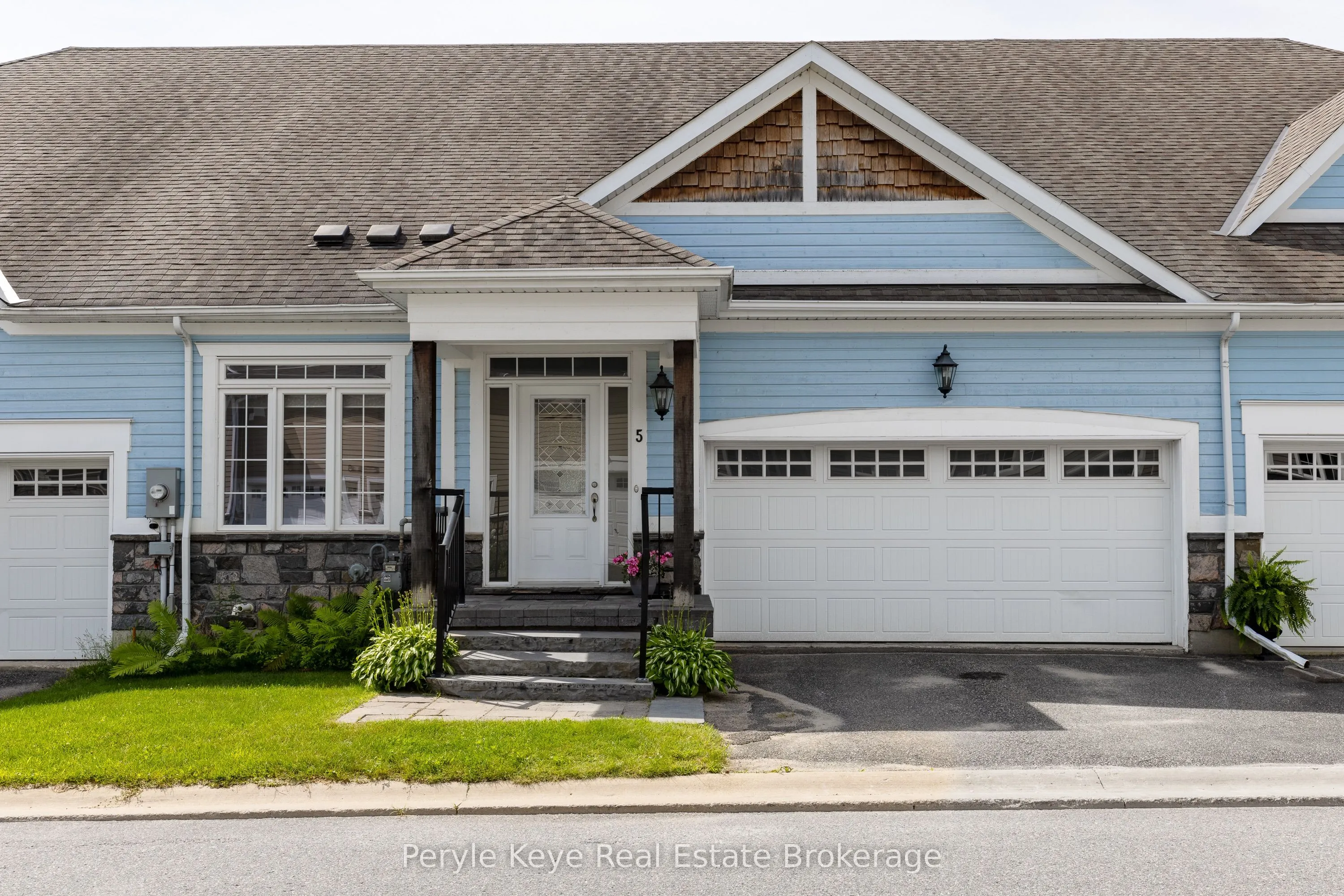 5 Prescott Crescent
