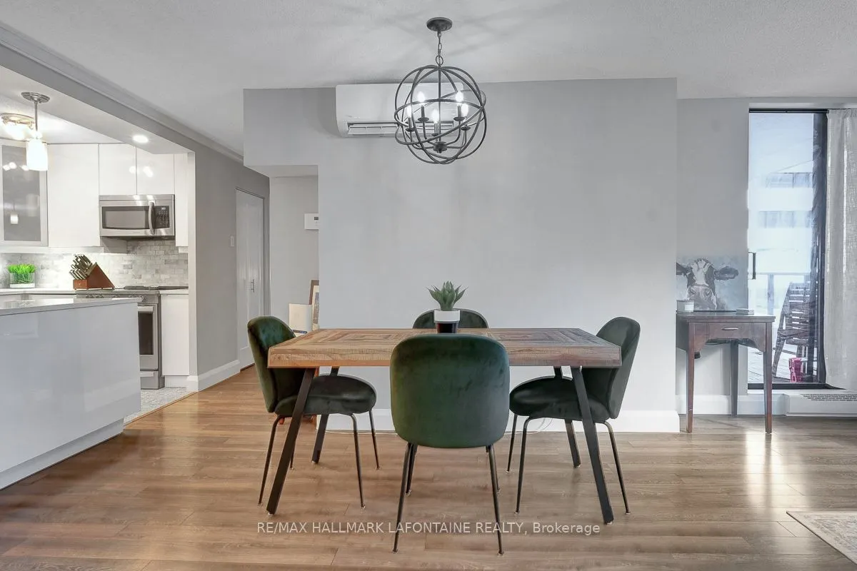 475 Laurier Avenue W, #401