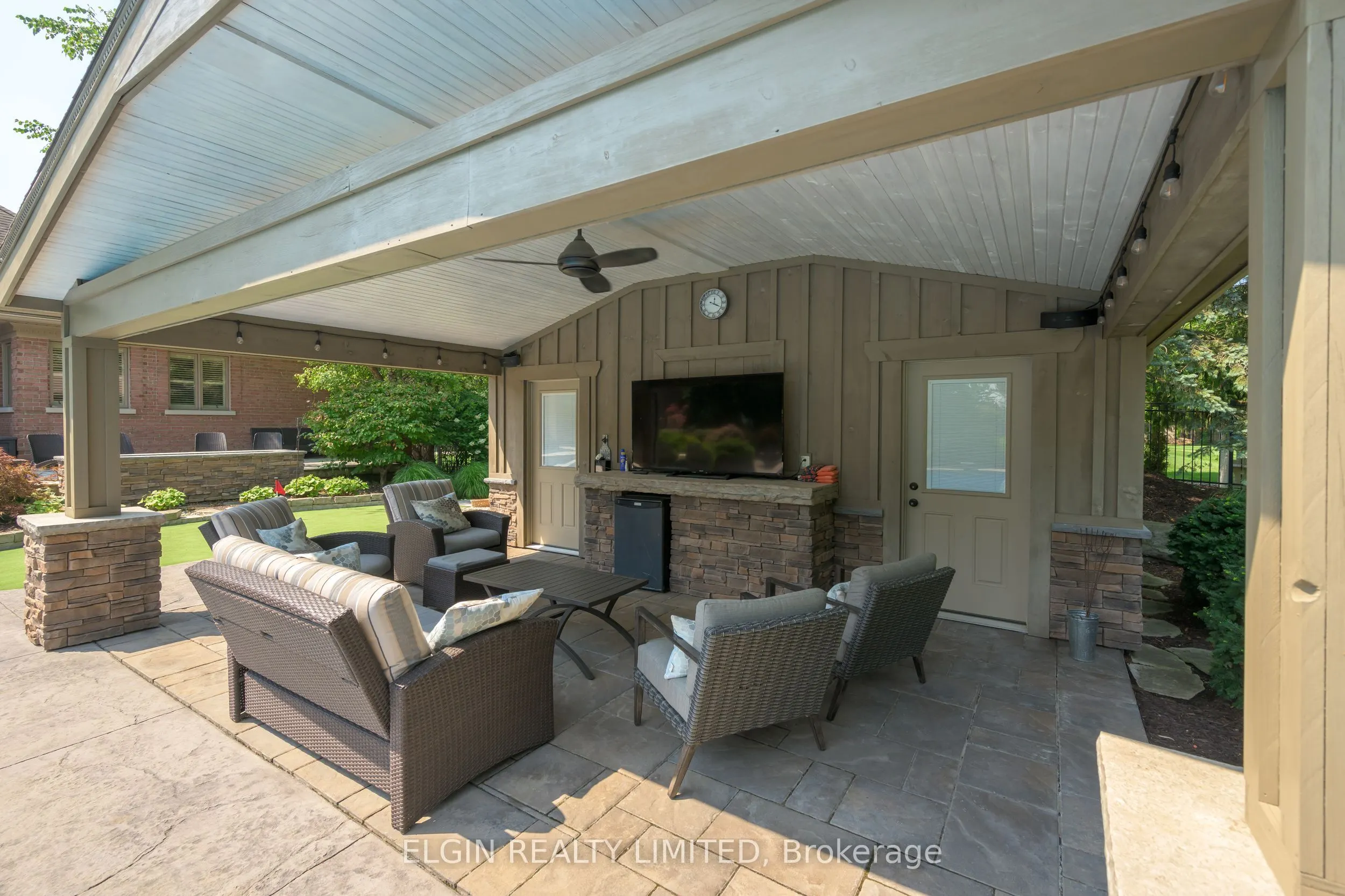 42672 Meadow Wood Lane